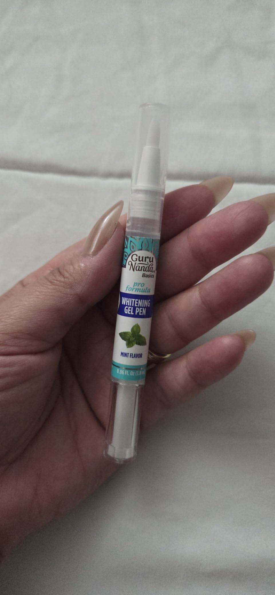 GuruNanda Teeth Whitening Pen,(0.06 fl oz)-20 Uses, Vegan & Gentle on Teeth Pro Formula - Hydrogen Peroxide Whitening Gel Pen, Cruelty-Free, Mint Flavor (Pack of 2) customer photo 1