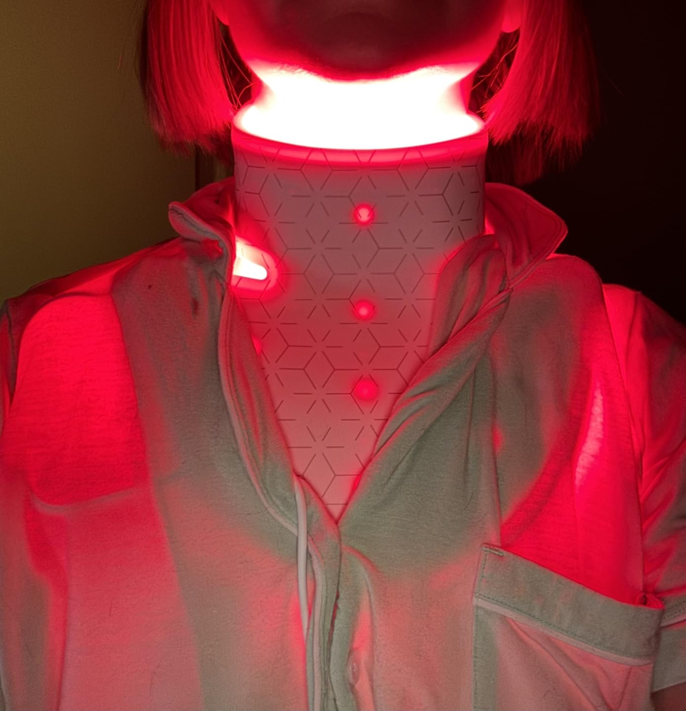 Sharper Image Revel Red Light Therapy Décolleté Mask - FDA Cleared & Clinically Studied| Neck & Chest Wrinkles Skin Care| Red & Near-Infrared LED| Medical-Grade Silicone Beauty Tool| 10-Min Sessions customer photo 1