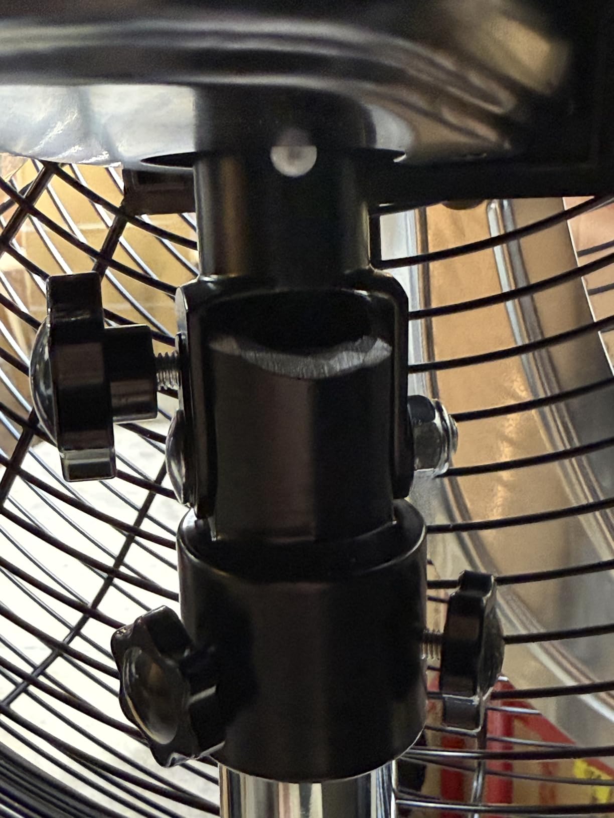 OEMTOOLS 44887 Adjustable 20 Inch Oscillating Pedestal Fan 3,320 CFM customer photo 1