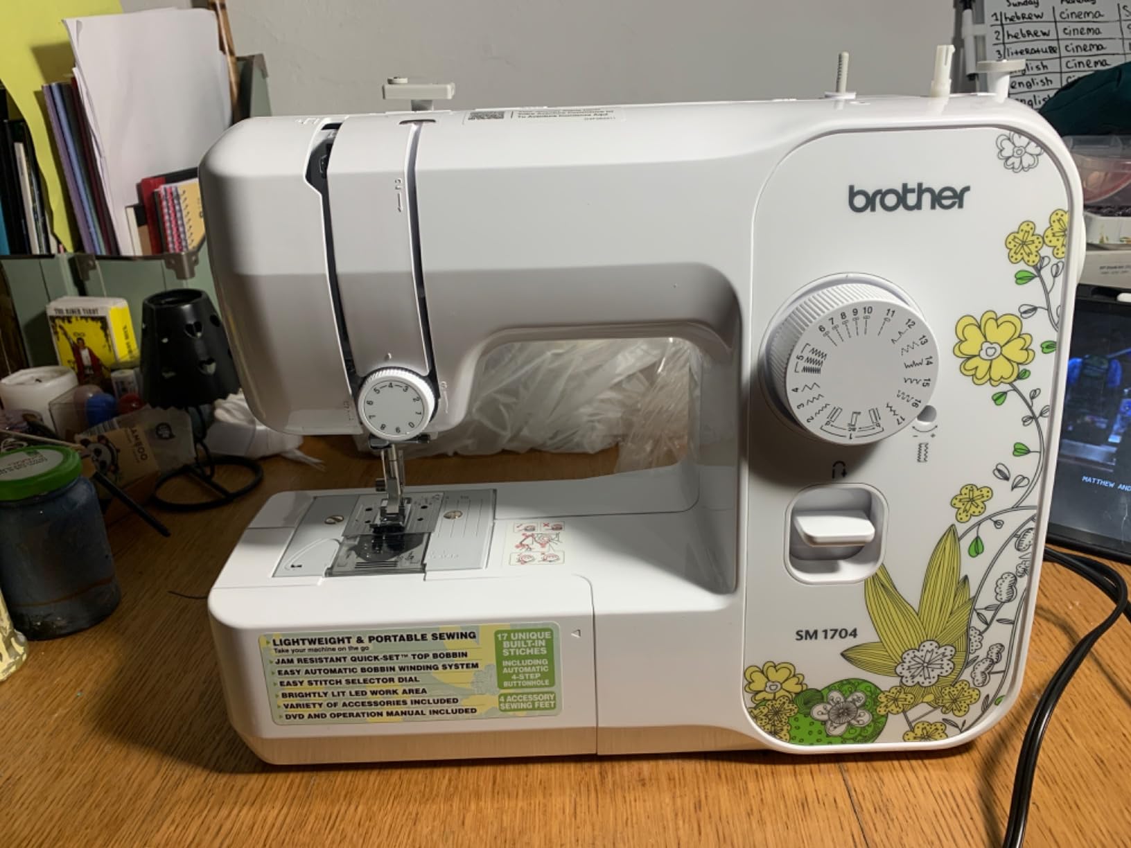 Brother SM1704 17-Stitch Free Arm Sewing Machine, Hard Plastic Storage and Carry Case and 5-Piece Sewing Machine Needles customer photo 2