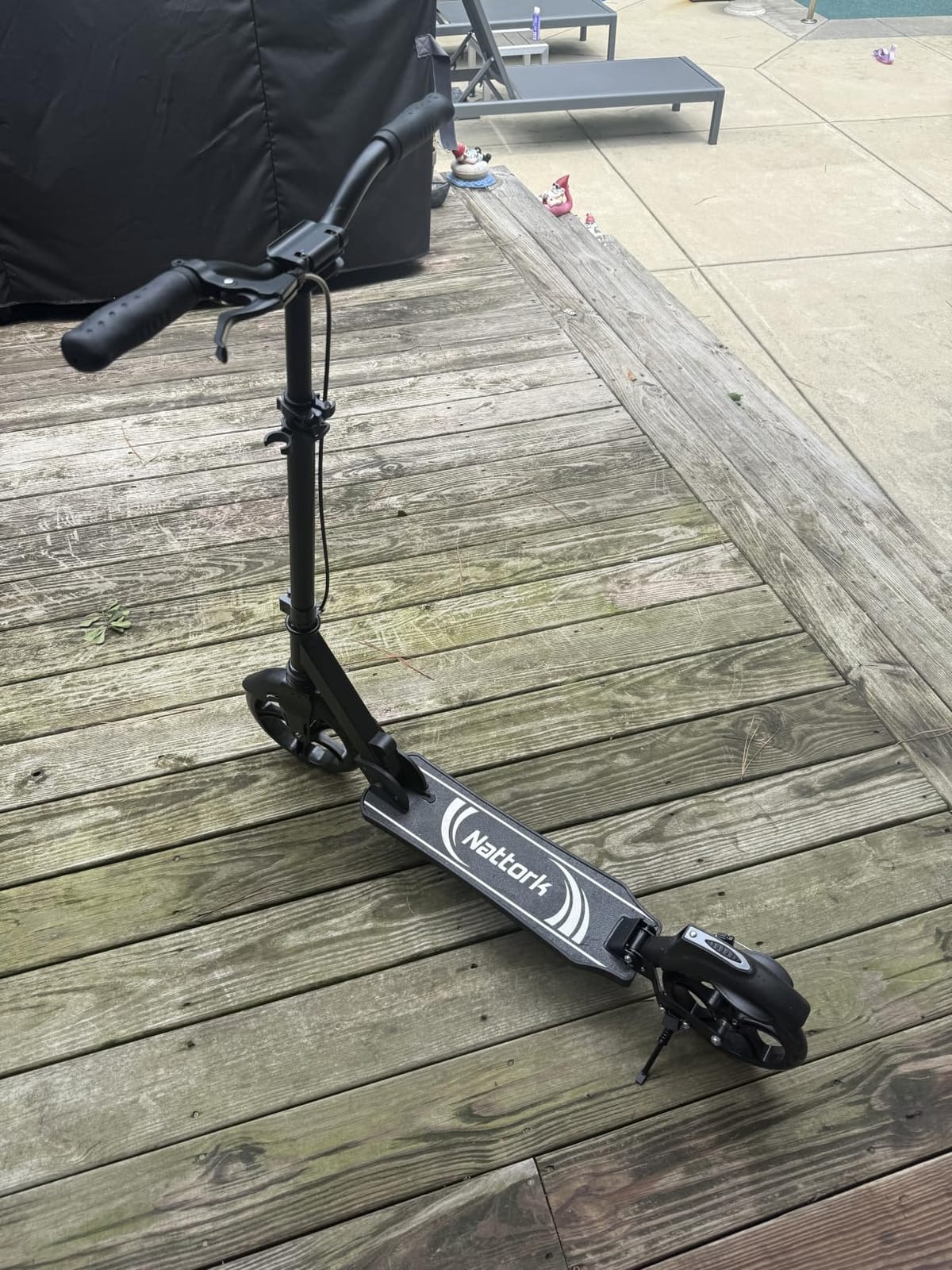 Nattork Adult Teens Kick Scooter - 240LBS Capacity, Dual Brakes & Front Shock Absorber, 230mm Wheels, Adjustable Handlebar, for Men Women Outdoor customer photo 2