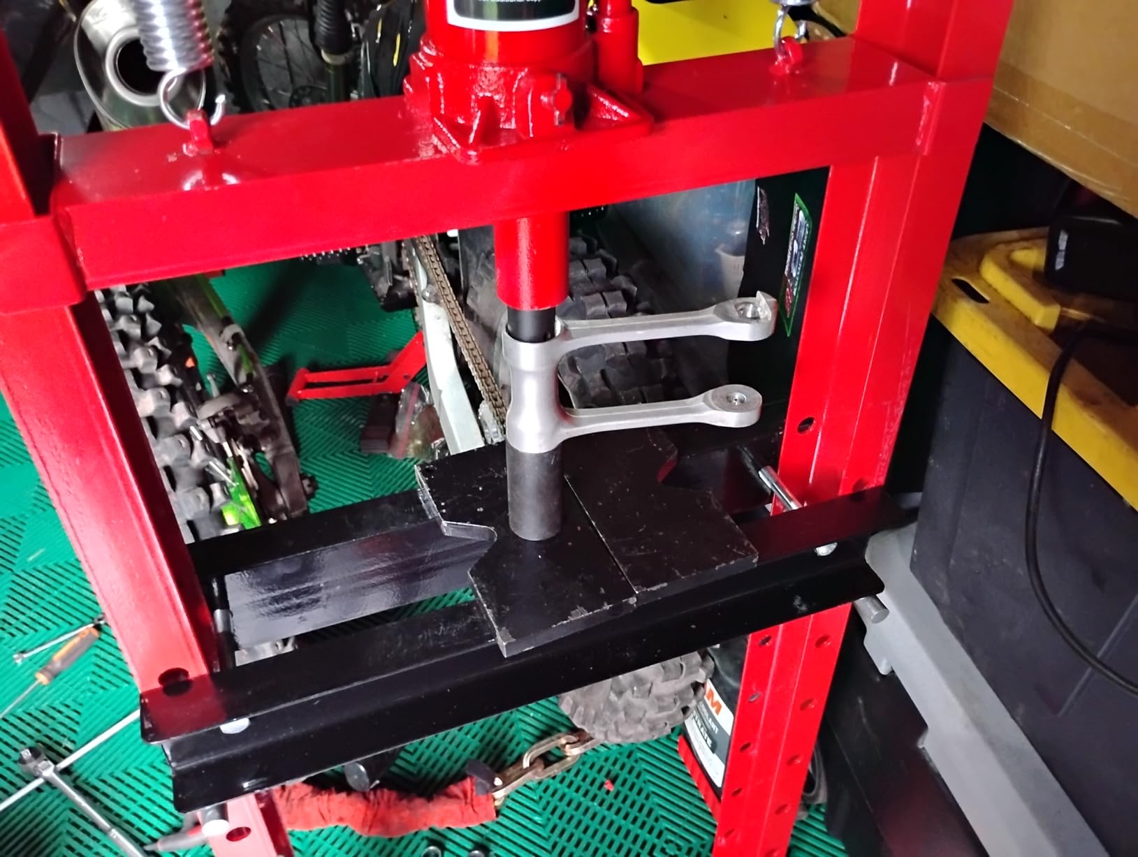 Garvee 20Ton Hydraulic Shop Press H-Frame Floor Shop Press customer photo 1