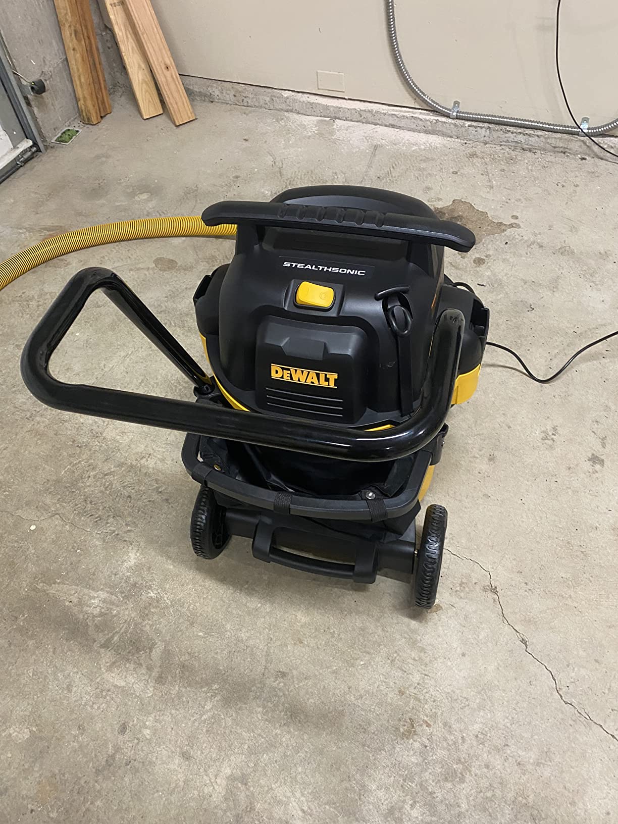 DEWALT Shop Vac 6 Gallon STEALTHSONIC Ultra Quiet Wet/Dry Vacuum DXV06PL-QT customer photo 2