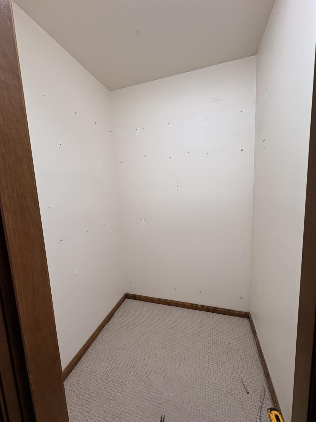 Besiost Small Closet System, 3.2-6.8FT Small Closet Organizer with 2 Wooden Drawers & 5 Hanging Rods, Can Fit 37.5 to 81.9 inch Walk-in Closet System, Built-in, White, Enclosed Storage Volume 2.32 ft³ customer photo 1