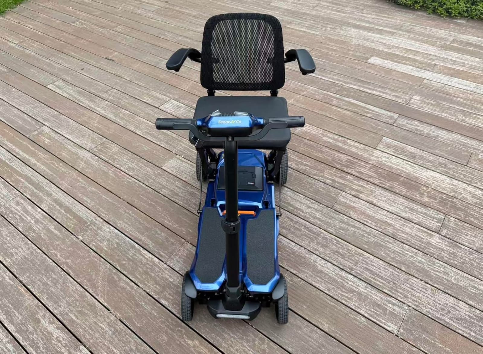 SCOOTNGO Voyager Mobility Scooter for Seniors Adults, 33lbs Travel Scooter | Lightweight, Foldable, Airline Approved, Cruise Control, Smart Slowdown, NFC Unlock, 275 lbs Capacity, Carbon Fiber Wheels customer photo 2