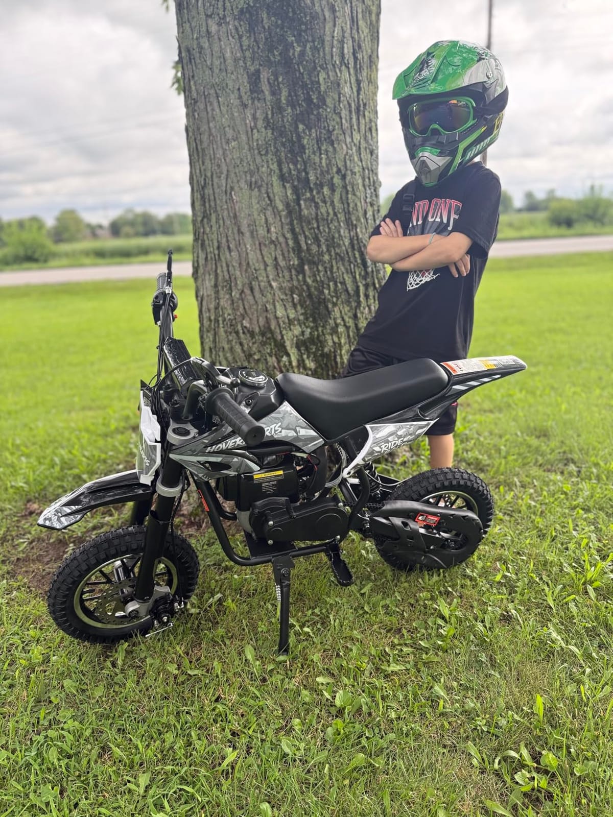 MOSTA Mini Bike, 4-Stroke Gas Powered Dirt Bike for Kids, Max 20Mph Kid Motorcycle with Disc Brakes and Shock Absorbor, No Oil Mix Needed (Black) customer photo 2