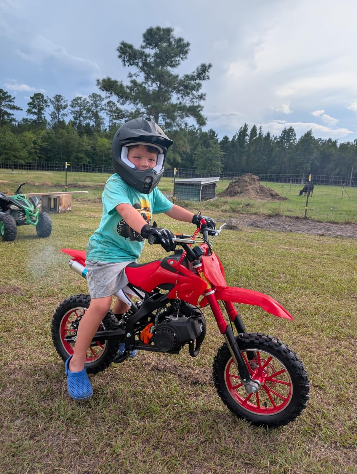 50cc Kids Dirt Bike, 2-Stroke Gas Dirt Bike for kids 8-14, Red, CPC Listed | Dual Disc Brakes, Front and Rear Suspension, Pull Start, Max Speed 40mph, 10