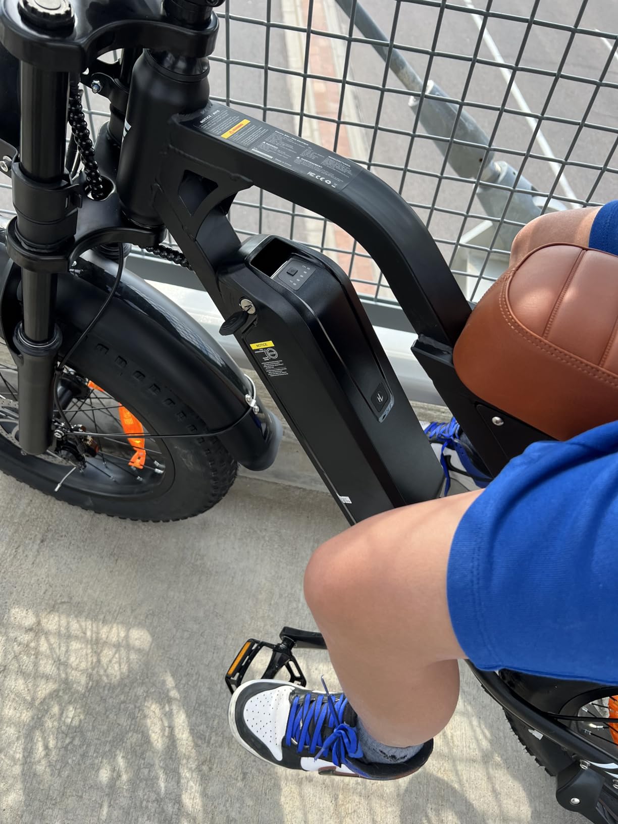 Electric Dirt Bike for Adults, 5000W Mid-Drive Motor | 48V 22.5Ah, 220N·m Torque, Unibody Steel Frame, Removable Battery, Gyro Stability Control, 45° Climbing customer photo 1