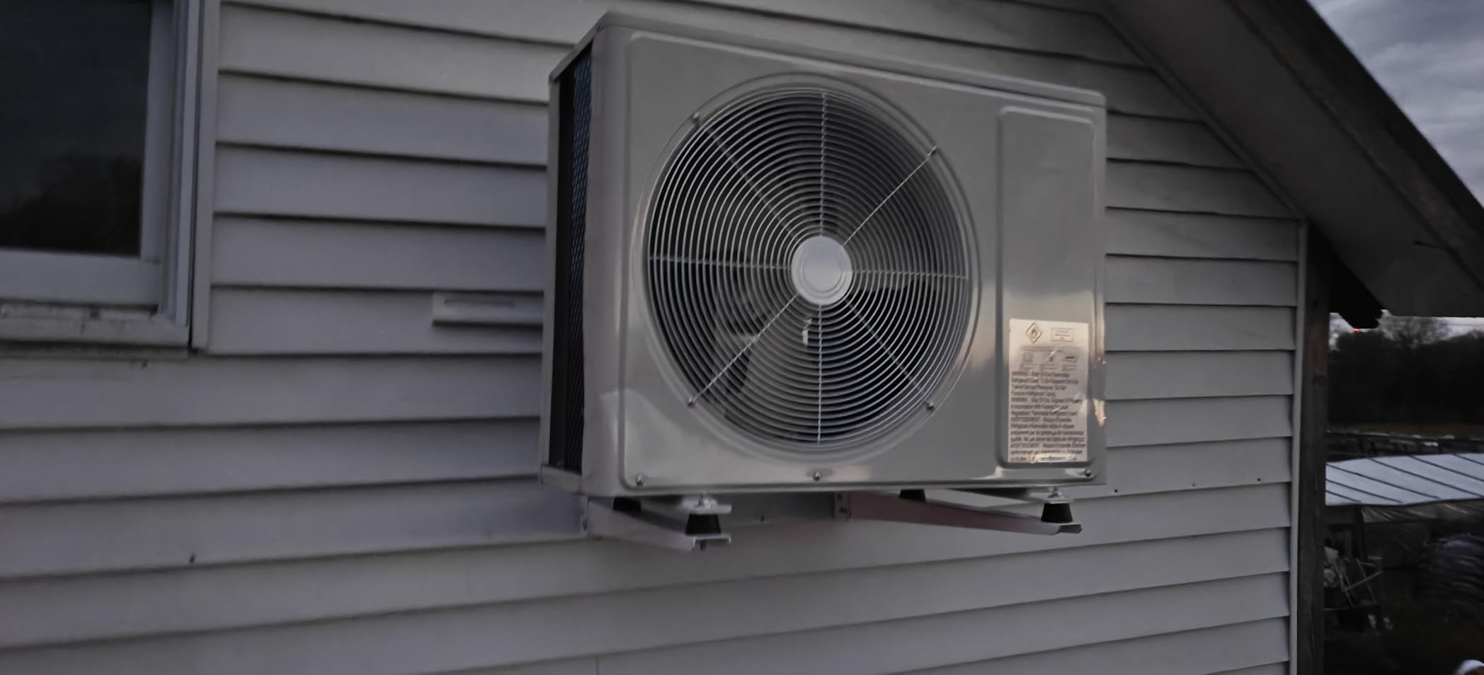 MEPTY 12000BTU Mini Split AC/Heating System, 19 SEER2 Energy Efficient Mini Split Air Conditioner with Heat Pump, 110V Cools Up to 750sq.ft, Ductless Inverter AC Unit with Pre-Charged Condenser customer photo 1