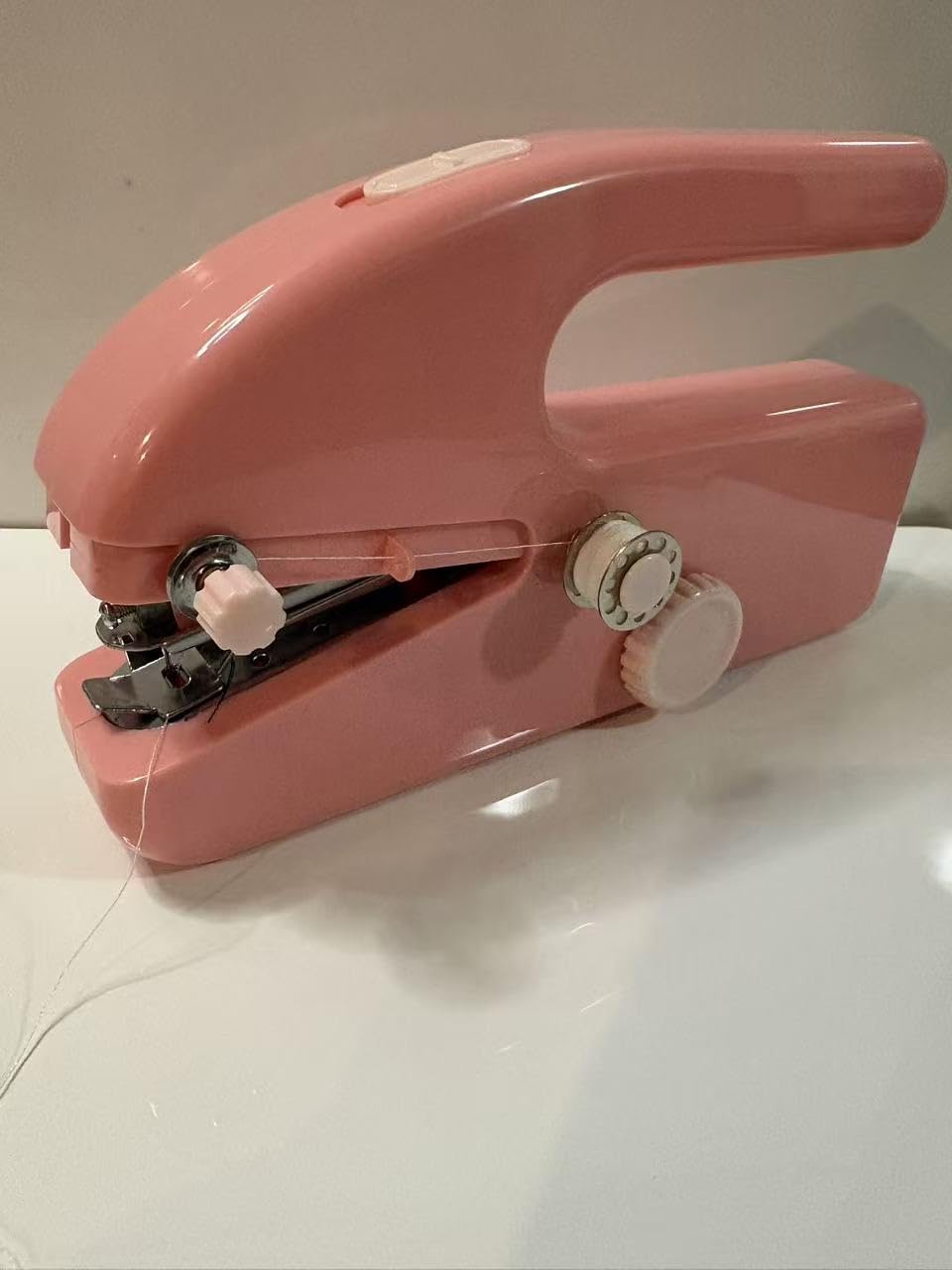 Hand Held Sewing Machine for Adults & Beginners, with a 15 PCS Basic Sewing Kit, Portable Mini Hand Sewing Machine, Dual Power (AC/DC) for Quick Repairs, DIY Projects on Clothes, Jeans, Home & Travel customer photo 1