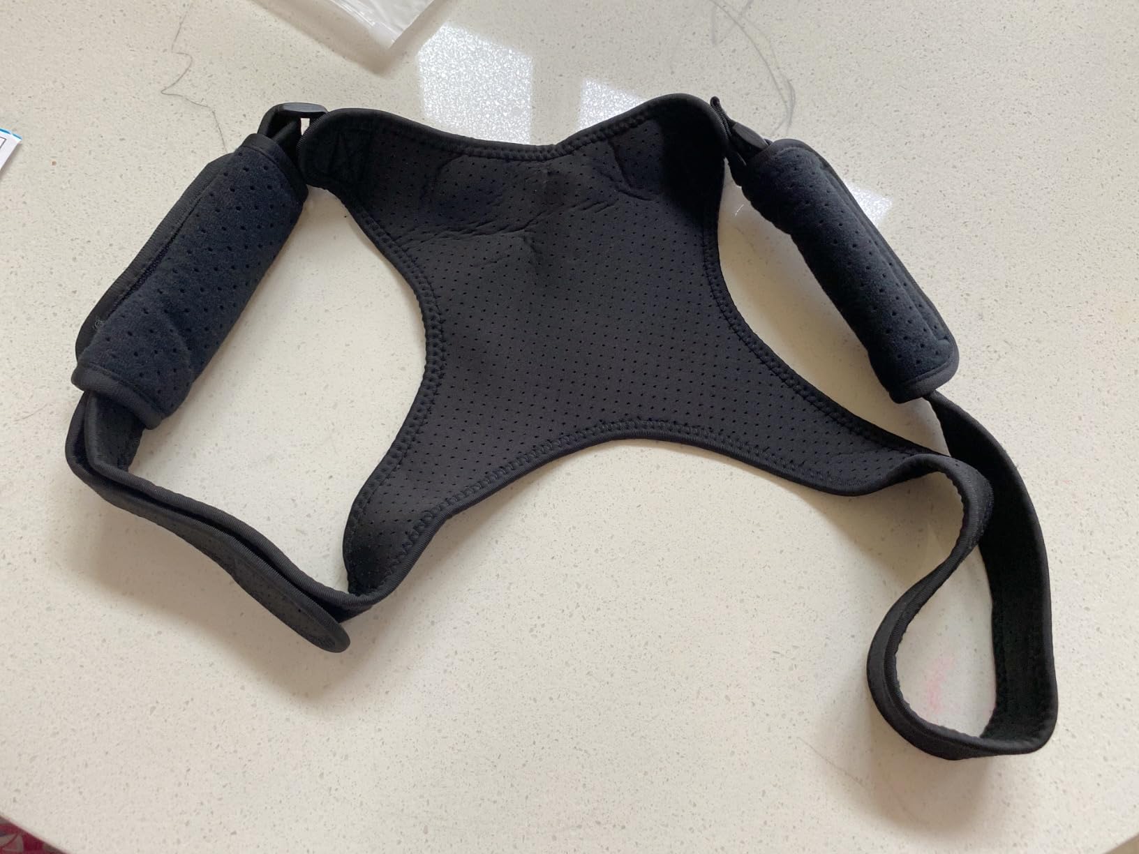 Posture Corrector Upper Back Brace Neck Shoulder Back Support Brace Pain Relief Belt for Women Men Braces Spine Straightener Breathable -Black customer photo 2