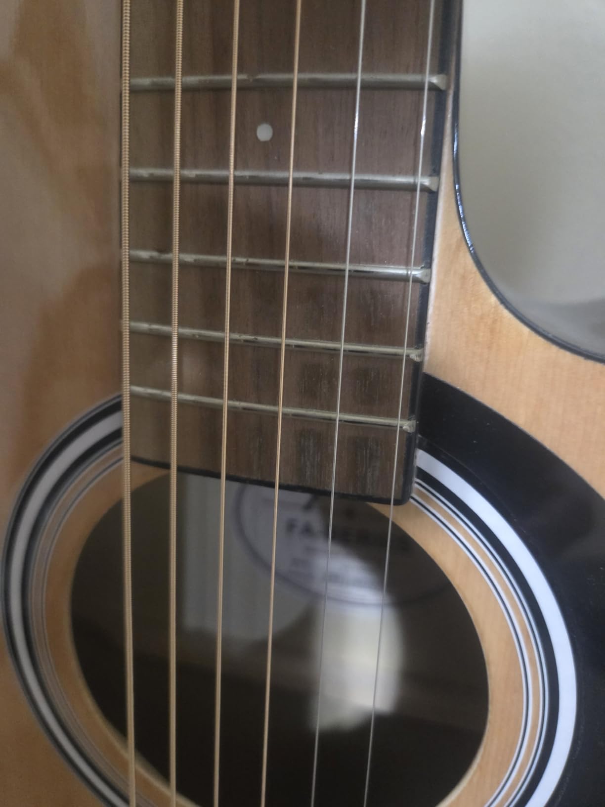 Ernie Ball Earthwood Medium Light Phosphor Bronze Acoustic Guitar Strings, 12-54 Gauge (P02146) customer photo 1