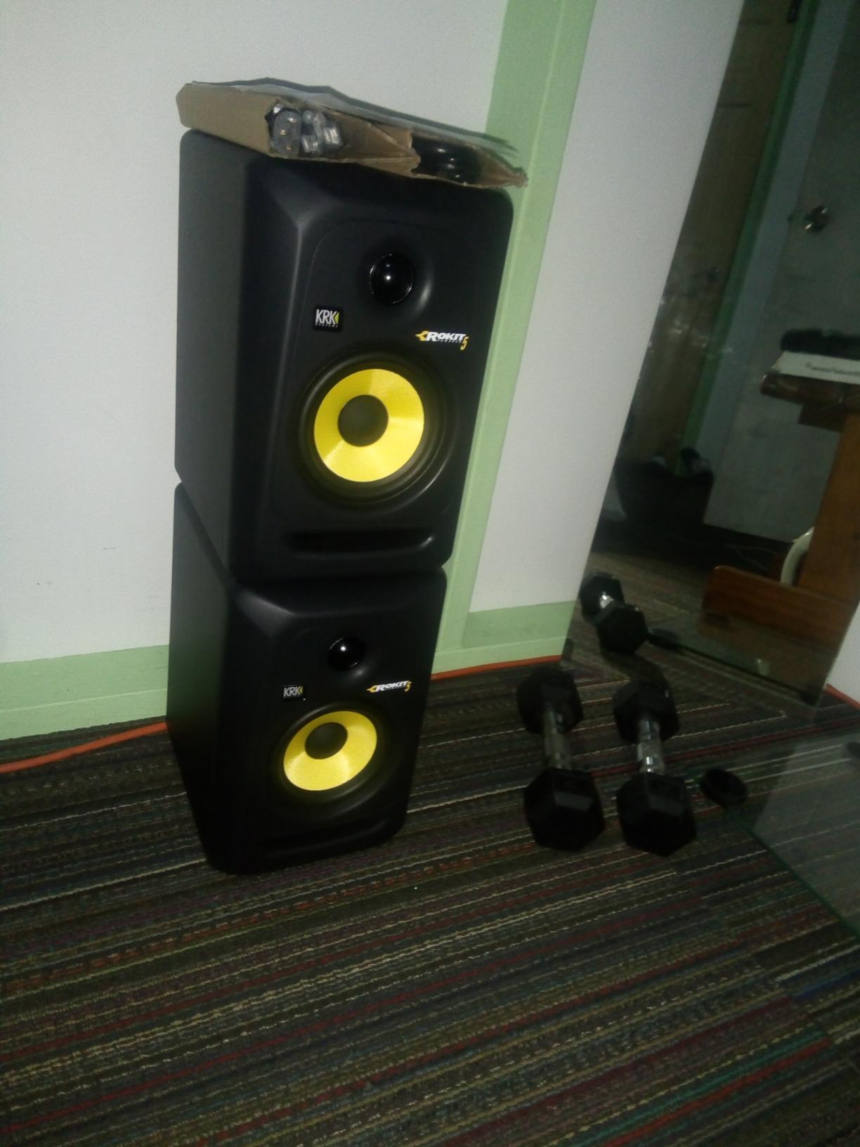 KRK RP5G3- 59107 NA Rokit 5 Generation 3 Powered Studio Monitor - Pair customer photo 2
