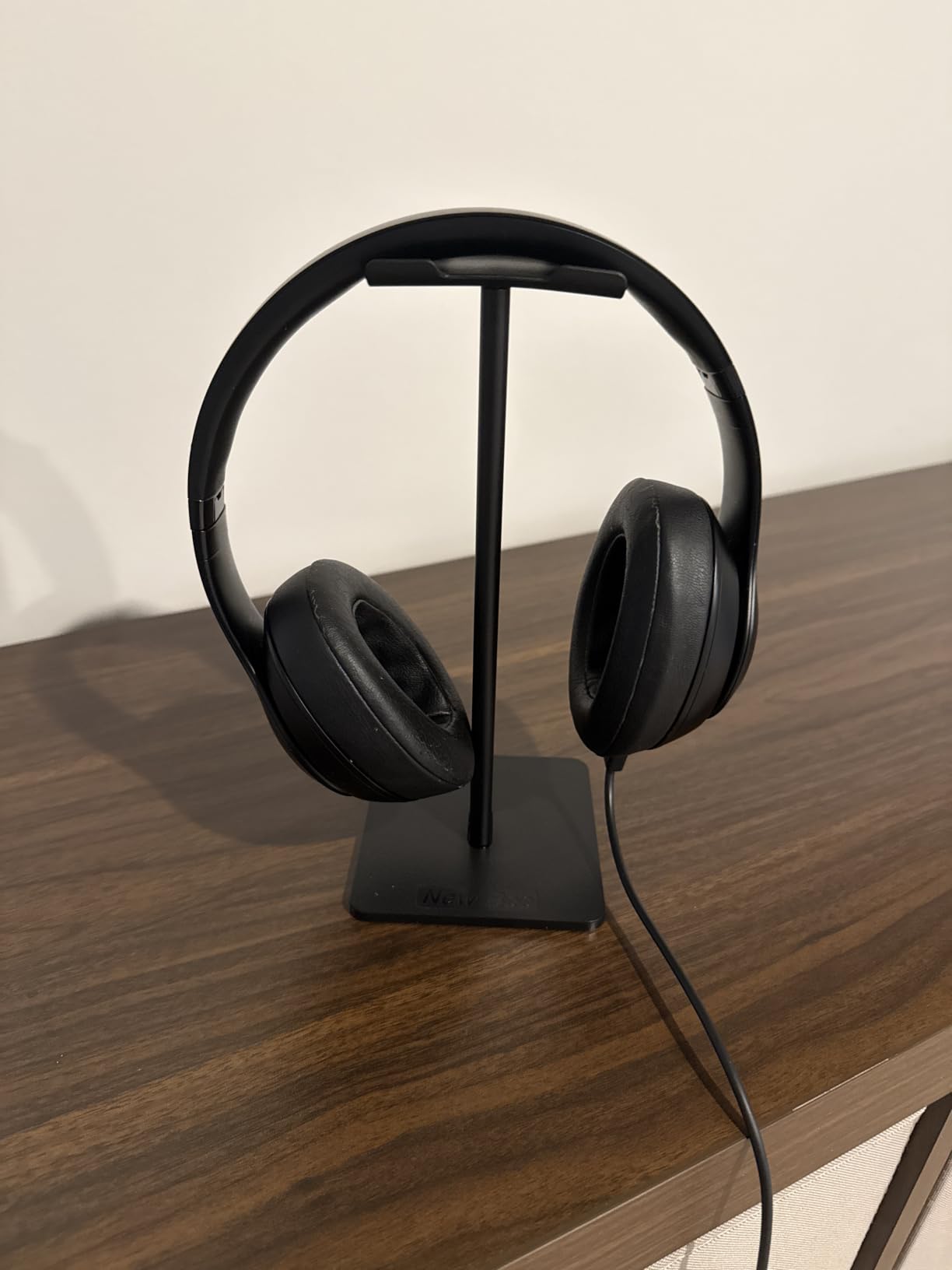 New Bee Headphone Stand Headset Holder Earphone Stand customer photo 2