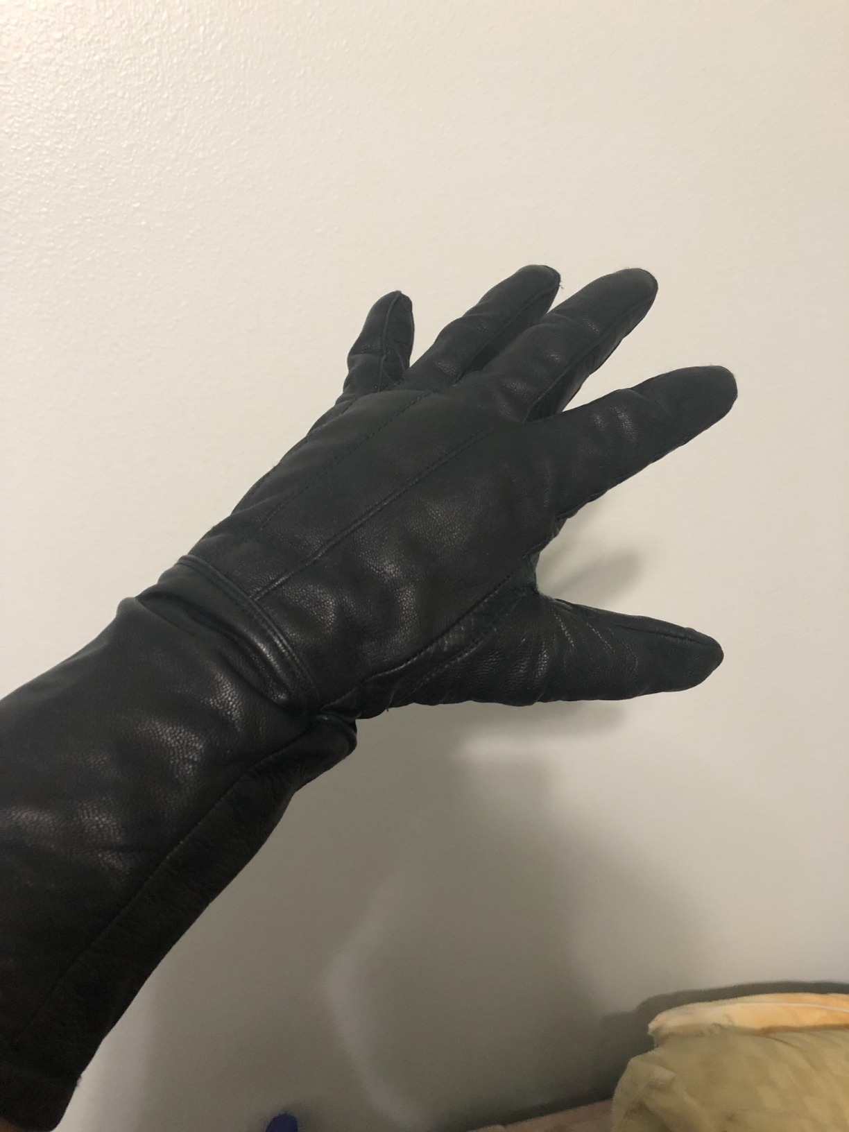 Hugger Men's Classic Motorcycle Gloves Seasonal Wind Stopper Lined Gauntlet customer photo 1