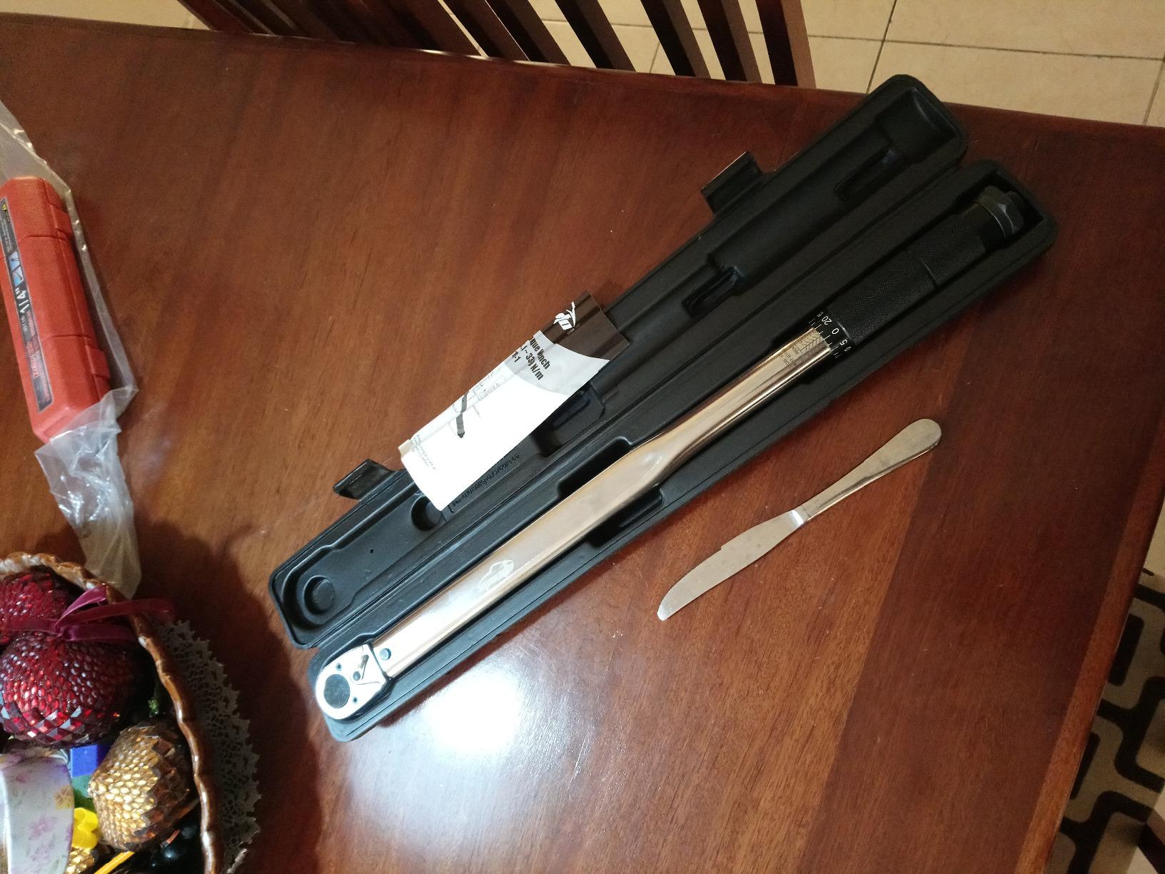EPAuto 1/2-Inch Drive Click Torque Wrench,25-250 ft.-lb./33.9~338.9 Nm customer photo 2