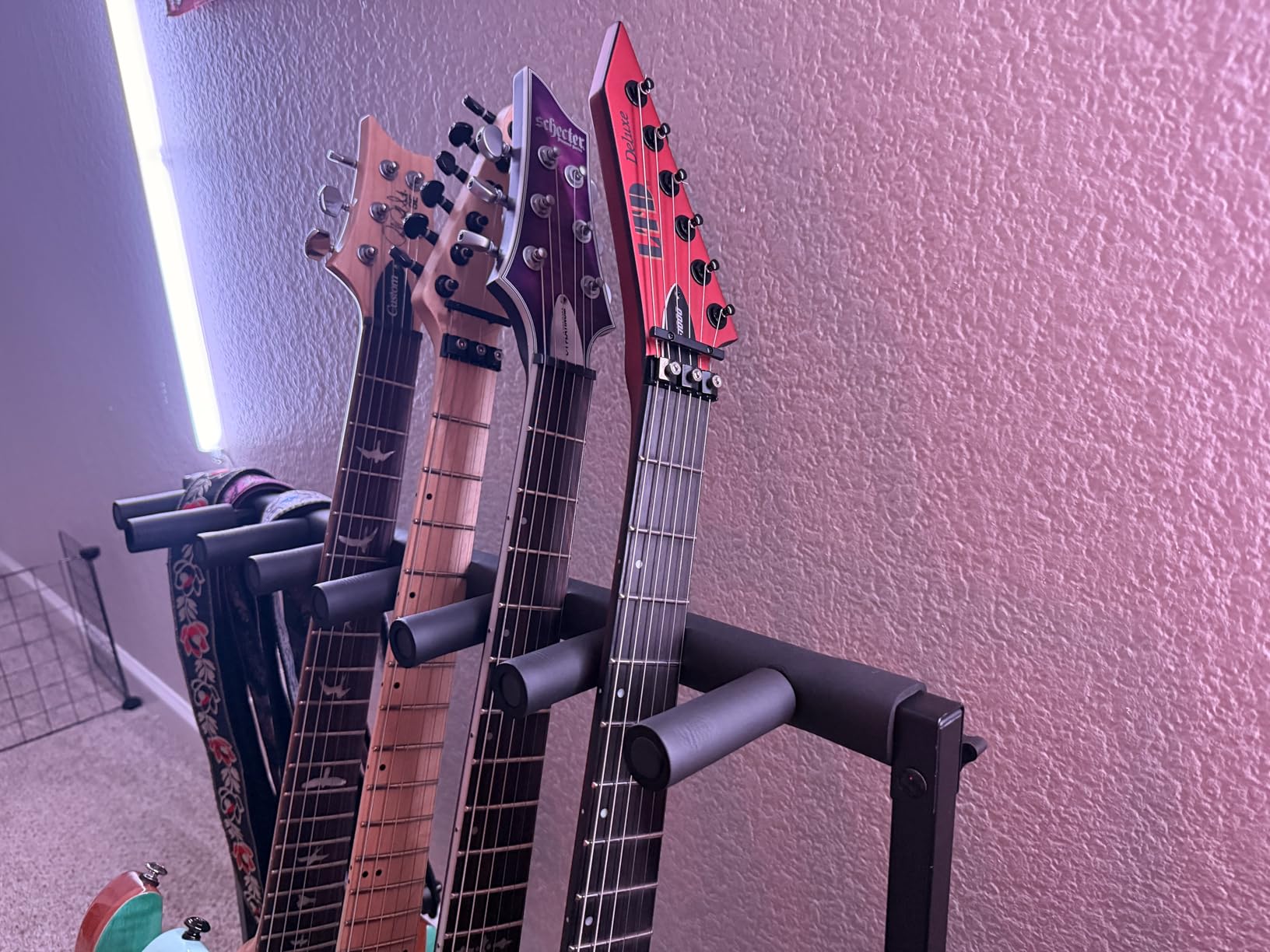 Gator Rok-It Collapsible Folding Guitar Rack Stand for 3 Guitars – Fits Acoustic, Electric, or Bass Guitars – Portable, Durable, Space-Saving Storage (RI-GTR-RACK3) customer photo 1