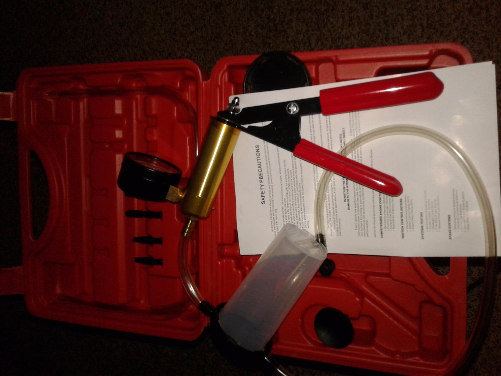 Hand Held Vacuum Pump Tester Set Vacuum Gauge and Brake Bleeder Kit for Automotive with Adapters Case customer photo 1