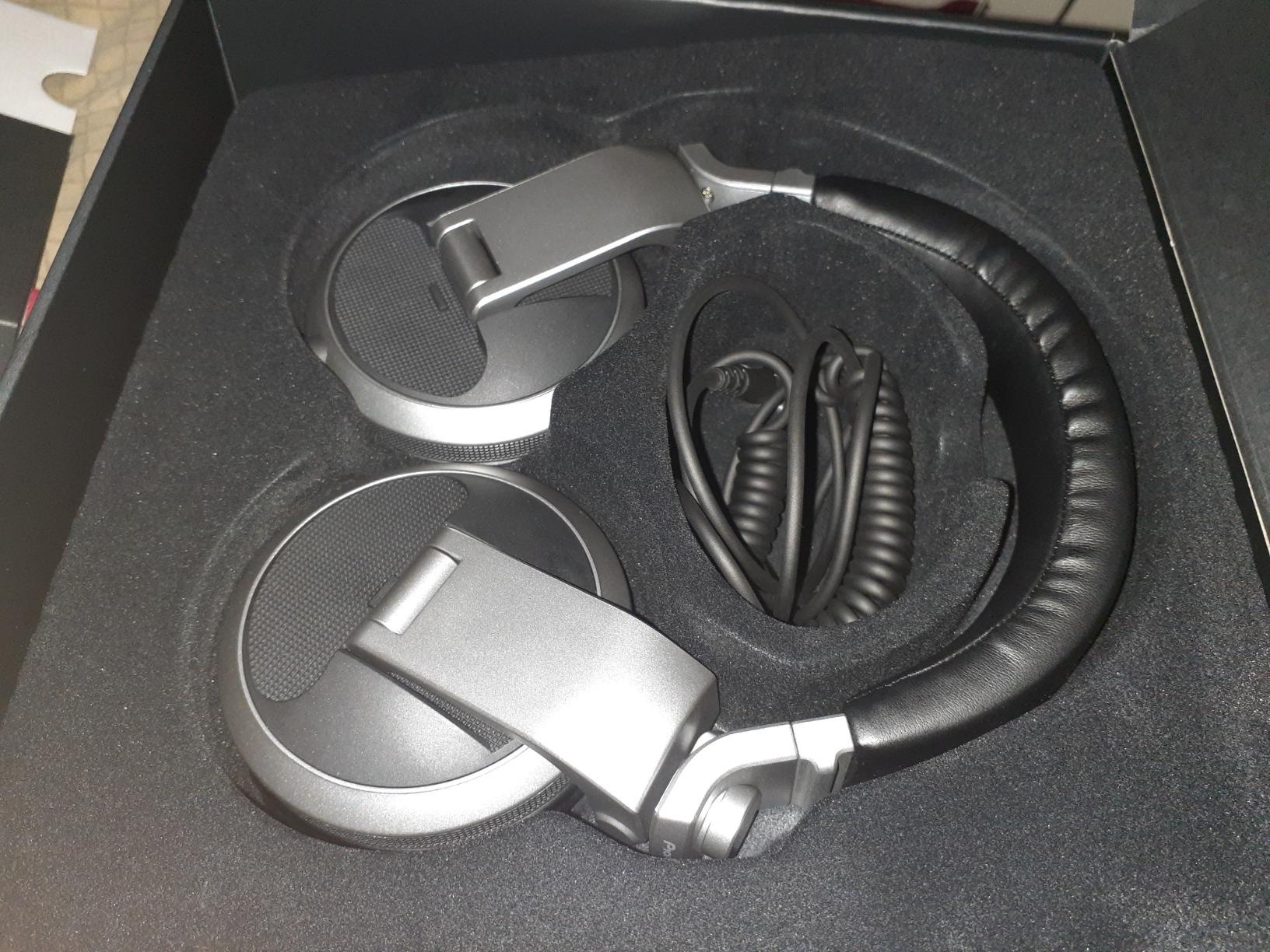 Pioneer DJ HDJ-X5 Professional DJ Headphones - Black customer photo 2