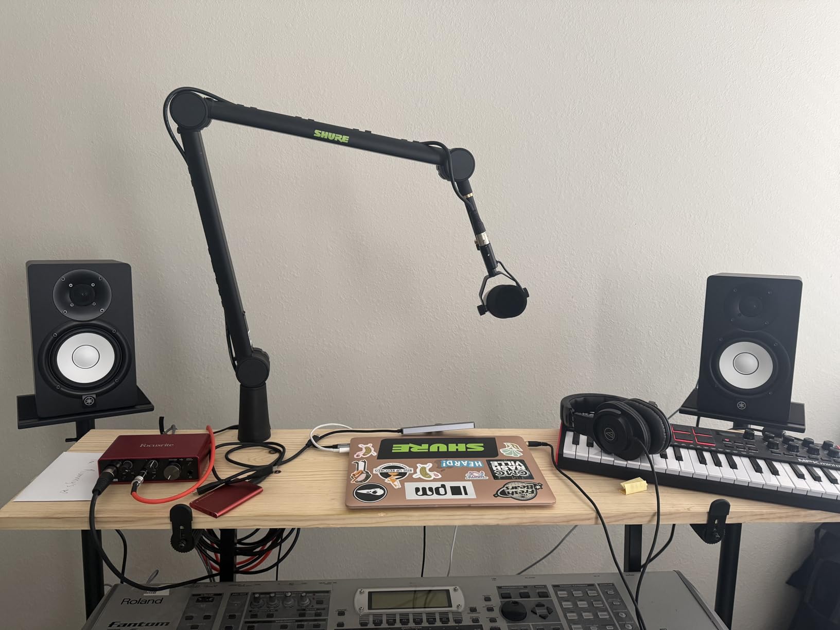 Pyle Adjustable Speaker Stand Pair – Dual Studio Monitor Tripod with Metal Base, Anti-Slip Speaker Pads, Height Adjustment from 34” to 53” – Ideal for Home, Studio, and DJ Use, 90 lbs Weight Capacity customer photo 2