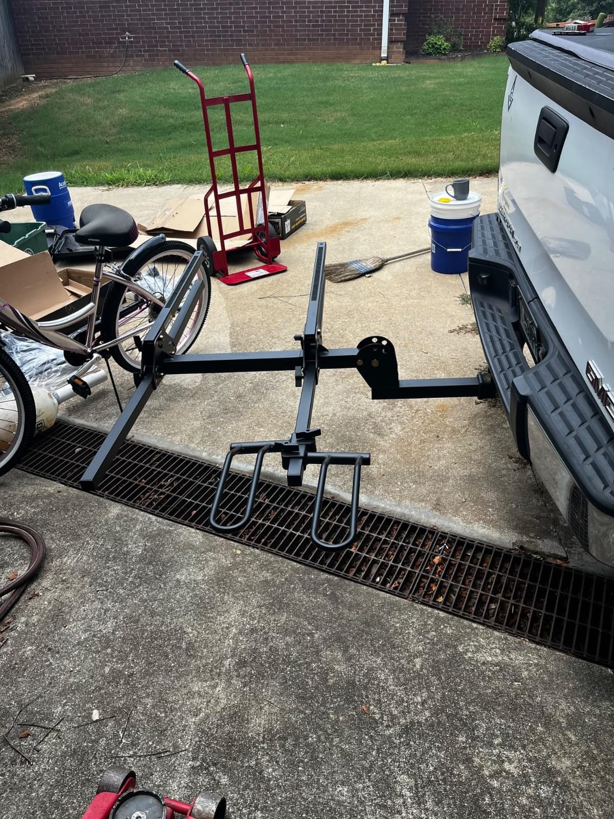 Stromberg Carlson BC-204 Heavy Duty Platform Mount Bike Rack – Folding Hitch Carrier for 4 Bikes, Fits 2