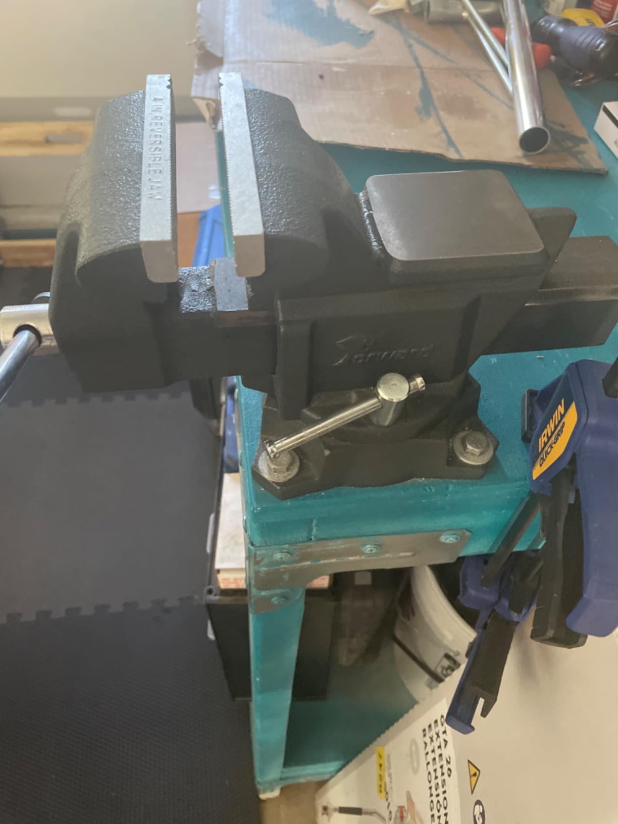 Forward CR60A 6.5 Inch Bench Vise Heavy Duty with Anvil and 210°Swivel Base customer photo 1
