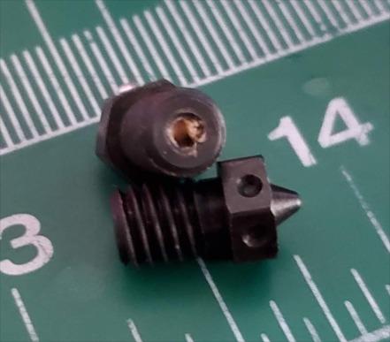 4pcs Hardened Steel Nozzles V6 Nozzle 0.4mm Compatible with V6 Hotend Prusa i3 MK3 MK3S Prusa mini Anycubic Mega 3D Printer Printing PEI PEEK or Carbon Fiber Filament (4x0.4mm) customer photo 1