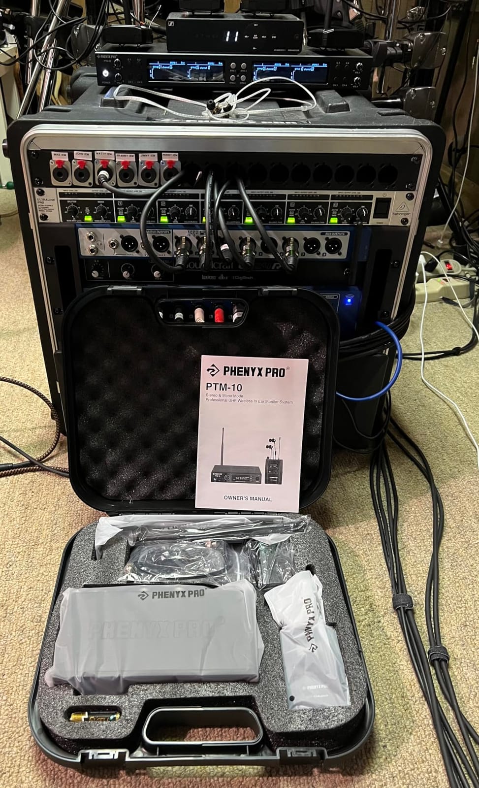 Phenyx Pro UHF Stereo Wireless in Ear Monitor System, Wireless IEM, 900MHz Band Selectable Frequency, Rack Mountable, 160 ft. Operation, Suitable for Stage, Studio, Exhibit, Lecture, Speech (PTM-10) customer photo 1
