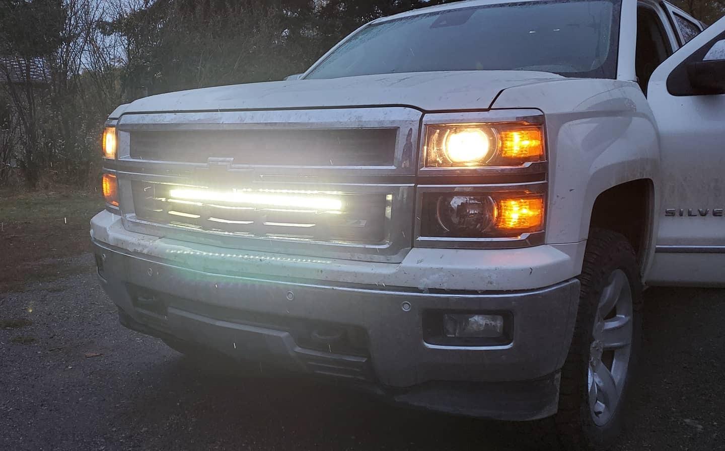 32 Inch LED Light Bar Single Row Flood & SpotBeam Combo 30000LM Off Road LED Light Bar Driving Light for Pickup SUV ATV UTV Truck Roof Bumper customer photo 2