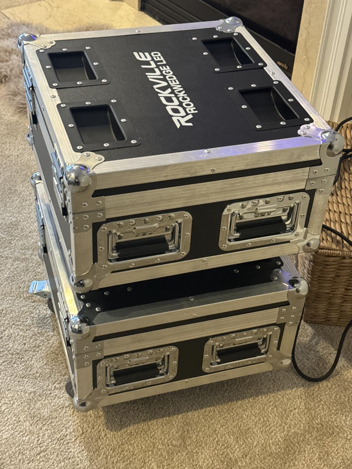 Rockville ROCKWEDGE Package Black 6 Battery Wireless Par Lights customer photo 1