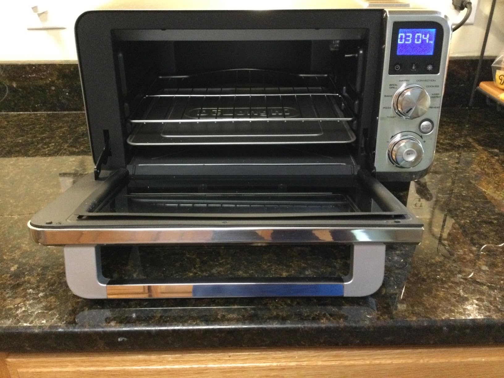 De'Longhi Digital Air Fry Convection Toaster Oven 14L Stainless Steel, Air Fry Oven, 9-in-1, Grills, Broils, Bakes, Roasts, Reheats, Keep Warm, Non-Stick, Scratch-Resistant Interior, 1800-Watts customer photo 2