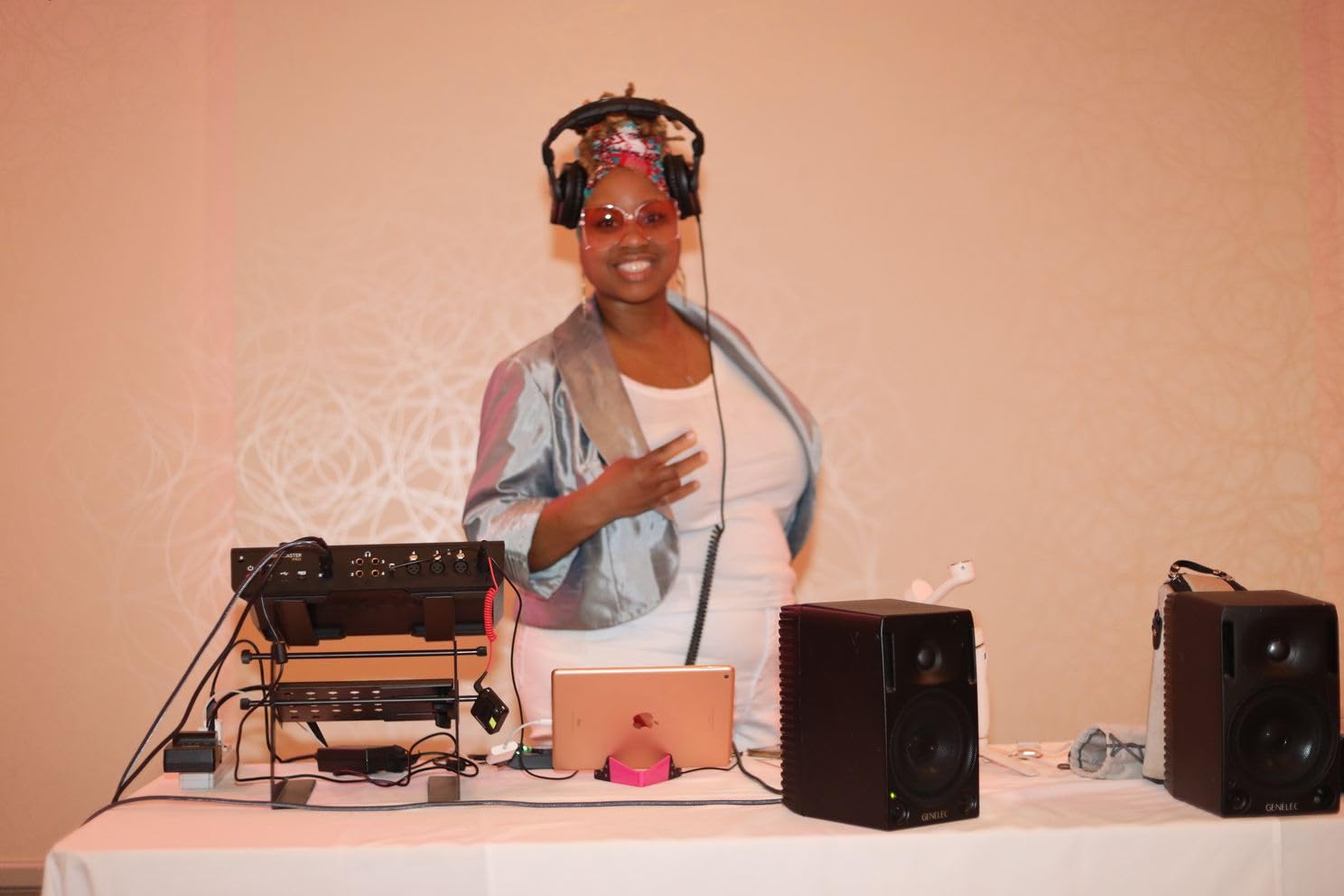 Numark DJ2GO2 Touch Compact DJ Controller customer photo 2