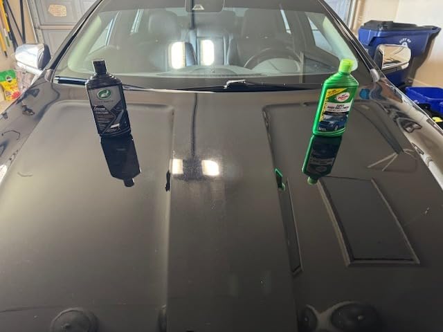 Turtle Wax Hybrid Solutions Ceramic Black Car Polish & Wax, 14 oz. (1 Pack) customer photo 2