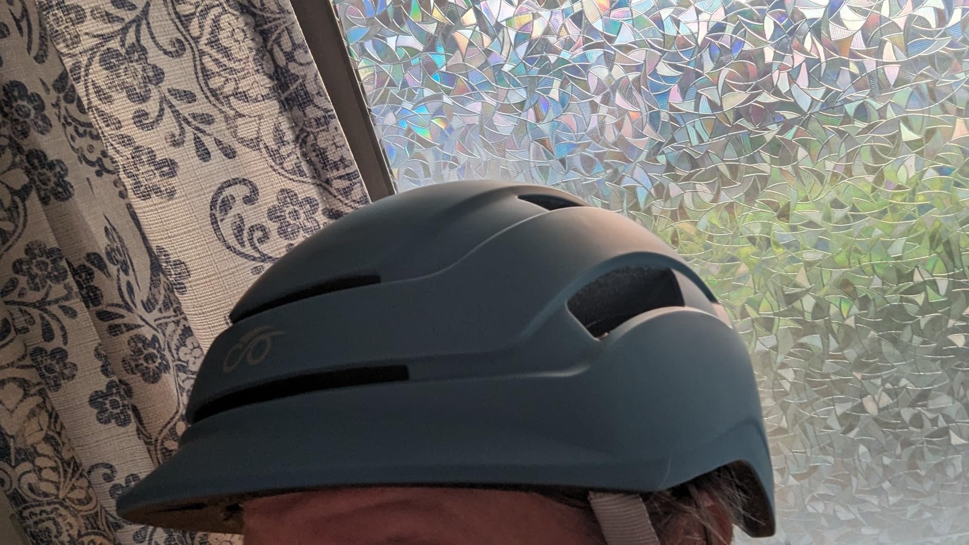Adult Urban Bike Helmet - Adjustable Fit System & Integrated Taillight for Men Women customer photo 1