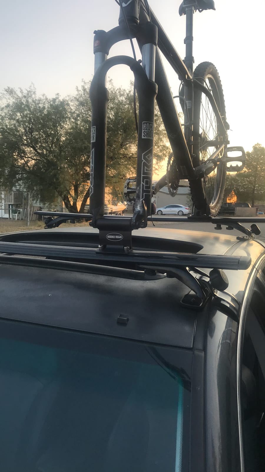 Hooke Road Universal Bike Car Carrier Quick-Release Alloy Fork Lock Alloy Bed | Roof Mount Rack for 1 Bike - Cross Bars not Included customer photo 2
