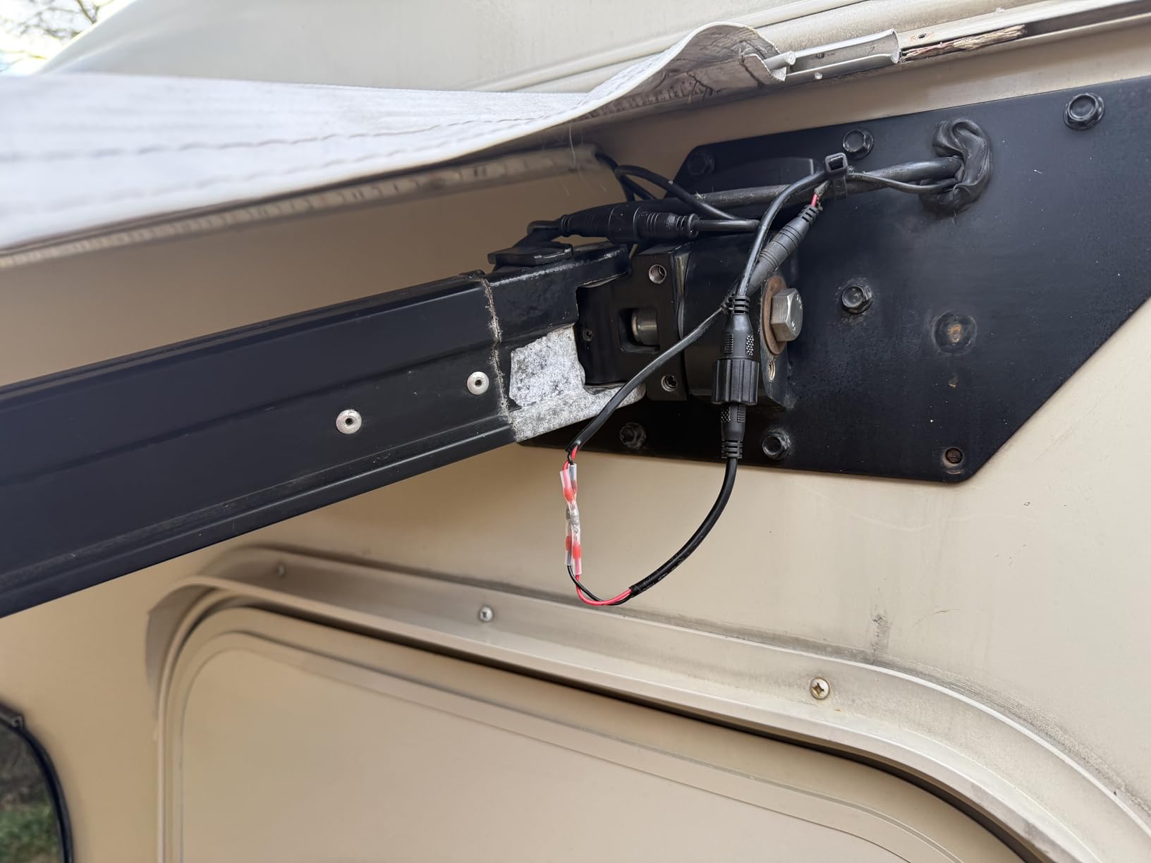 LATCH.IT 12V RV Awning Lights | 20-Foot V2.1 RV Awning LED Light Strip DIY-Kit | RGB RV LED Lights Exterior IP68 Water-Resistant | The Original & Most-Complete Camper Awning Lights in The Market customer photo 1