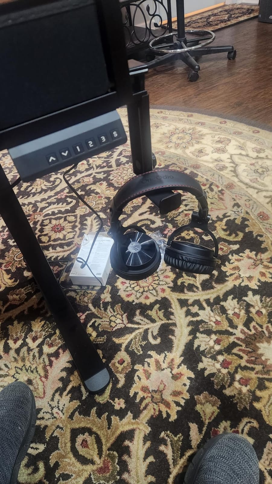 NEETTO HS906 Headphone Stand & Hanger 2 in 1, Above & Under Desk customer photo 2