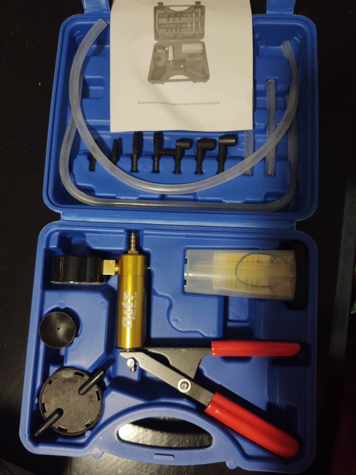 OMT One-Man Brake Bleeding Kit with Hand Vacuum Pump and Dial Gauge, Blue customer photo 2