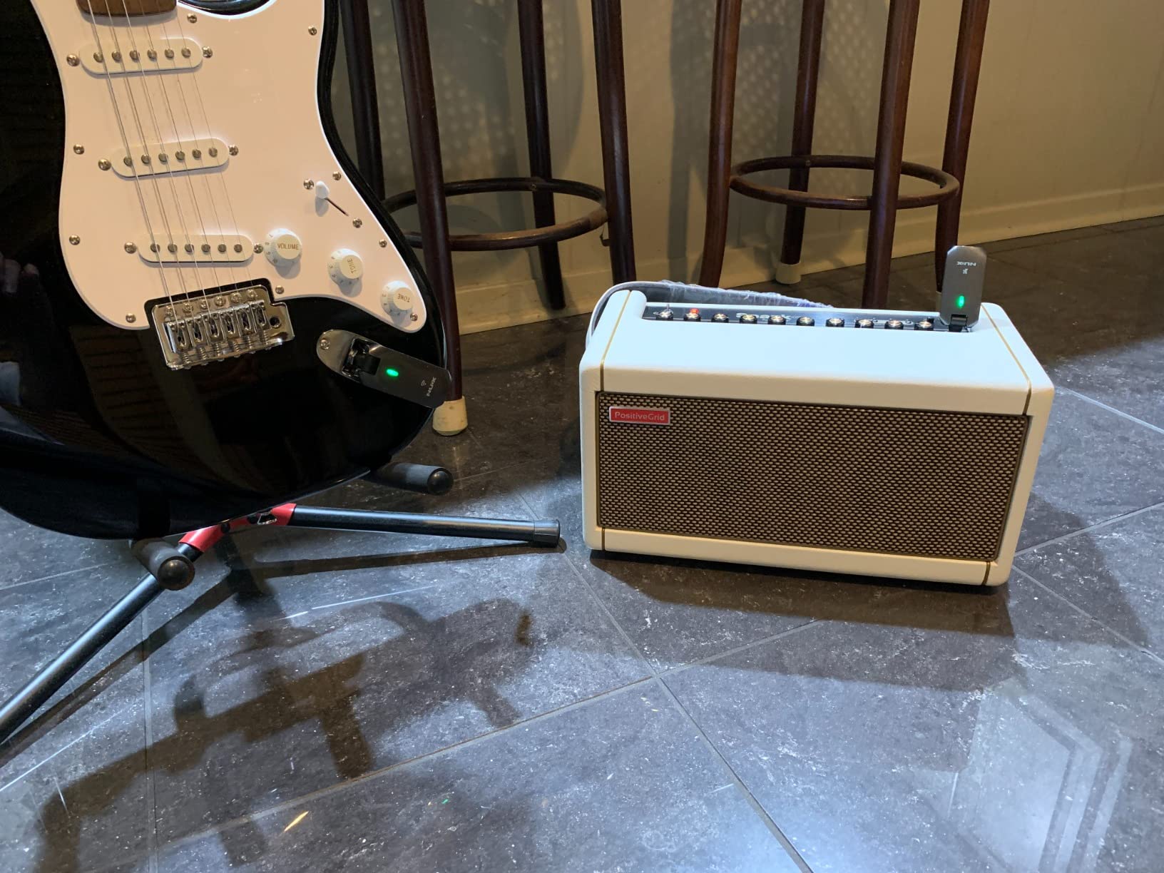 NUX C-5RC 5.8GHz Wireless Guitar System for Active or Passive Pickup Guitar, Charging Case included, UHF Guitar Wireless Transmitter Receiver Low Interference, Auto Match customer photo 1