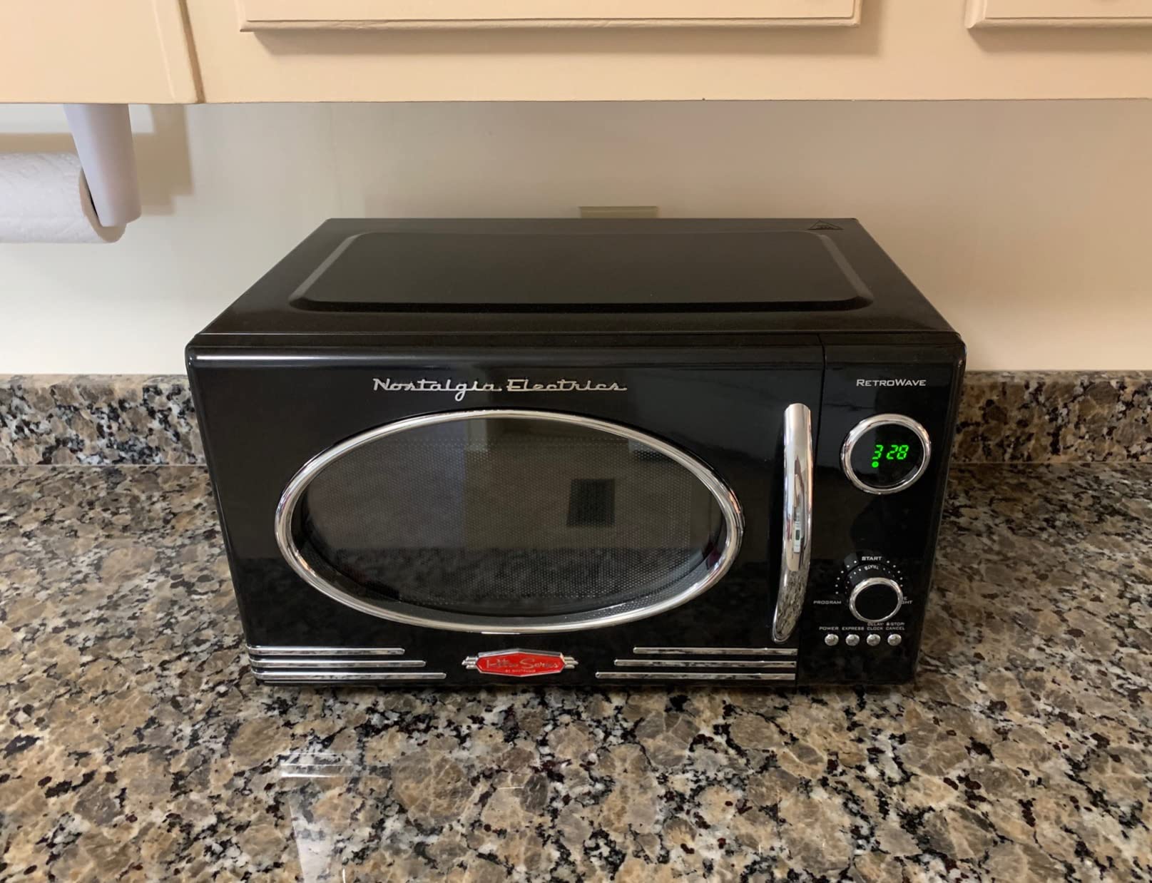 Nostalgia Retro Compact Countertop Microwave Oven - 0.7 Cu. Ft. - 700-Watts with LED Digital Display - Child Lock - Easy Clean Interior - Red customer photo 2