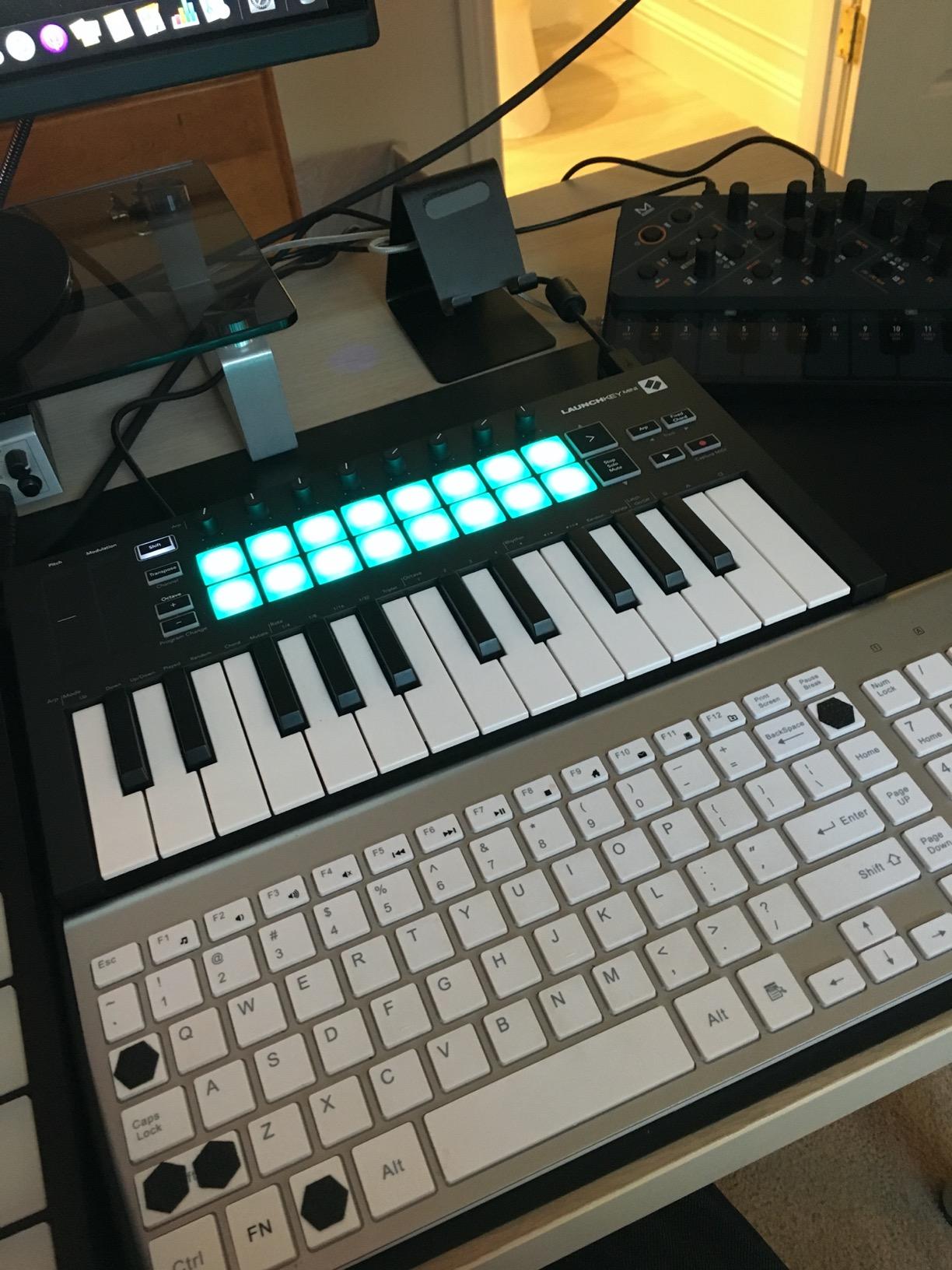 Novation Launchkey 88 [MK3] customer photo 1