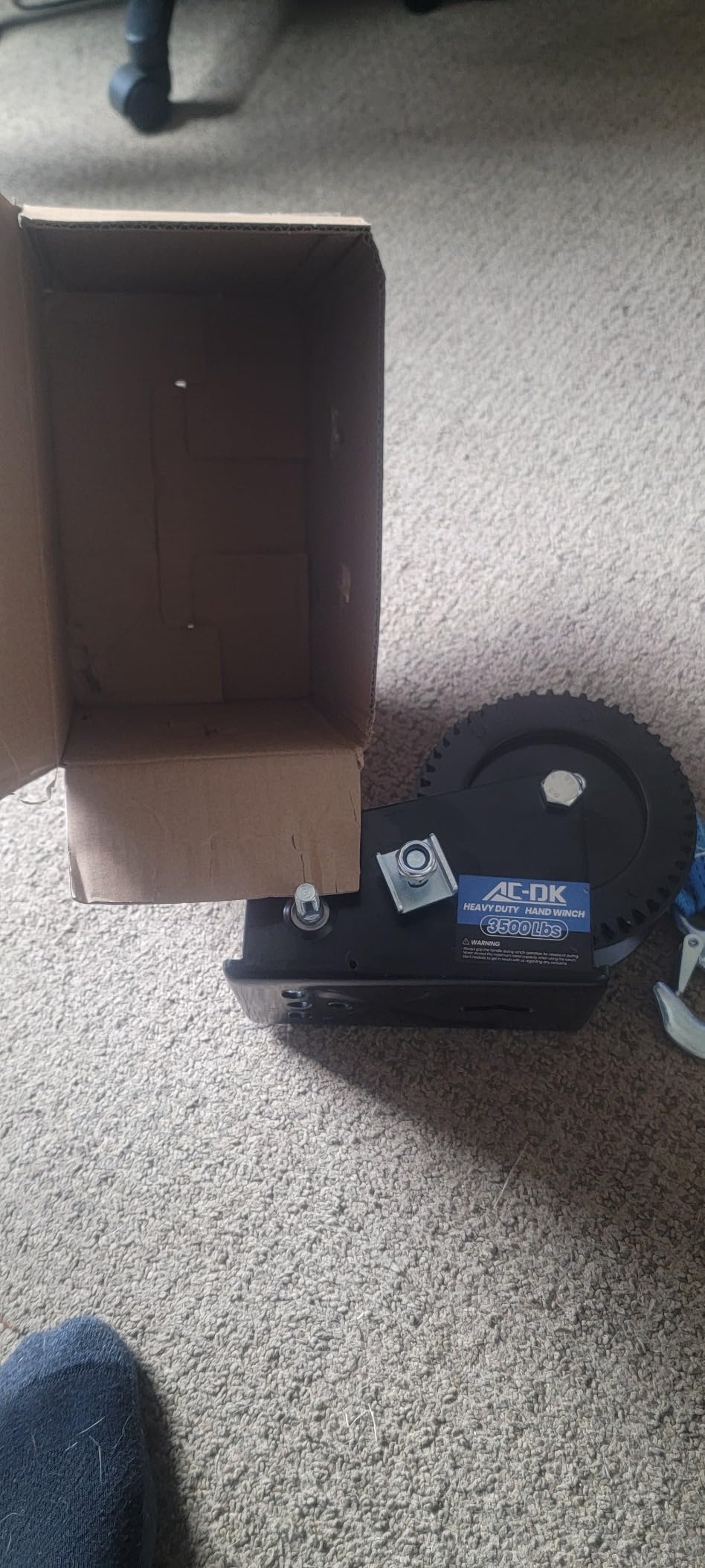 3500lbs Heavy Duty Boat Trailer Winch with 32FT Strap,2-Way Ratchet 4:1/8:1 Gear Trailer Winch,Portable Hand Crank Winch for Boat, Truck, Trailer, RV, ATV, Jet Ski customer photo 2