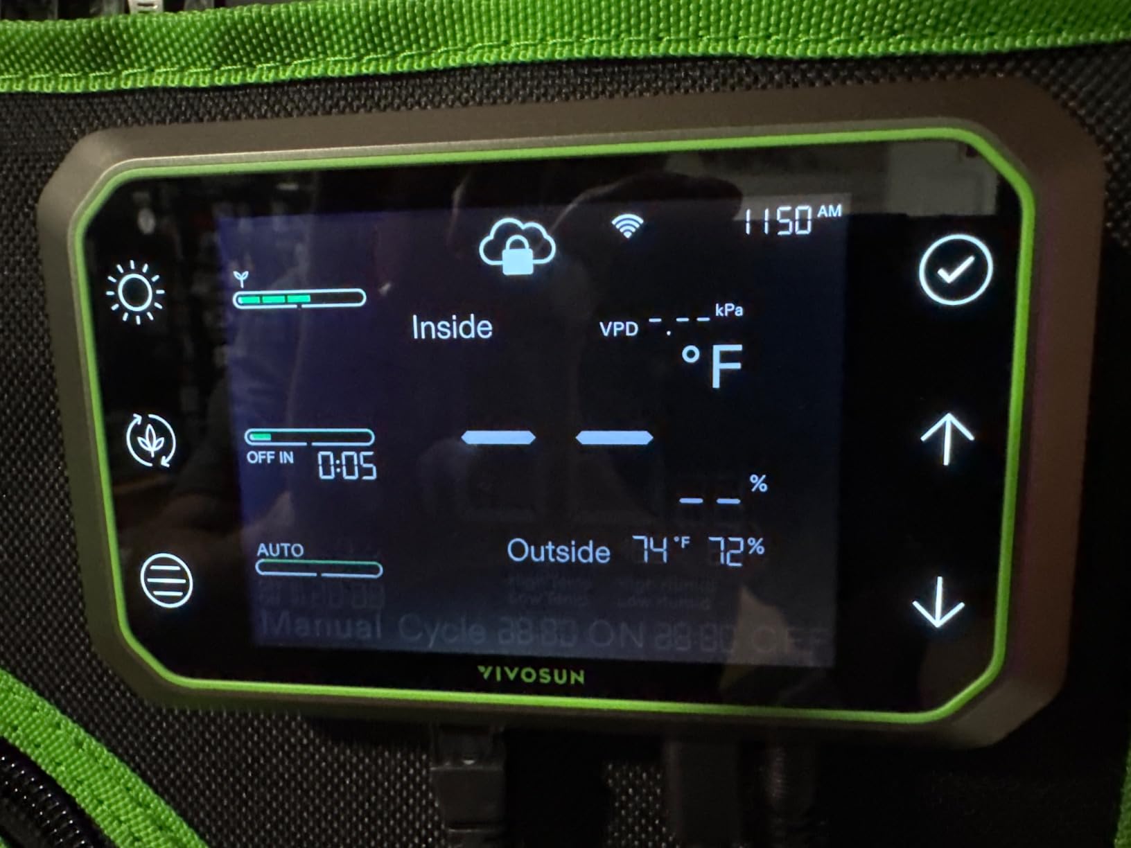 VIVOSUN 2.7x2.7ft Smart PRO Grow Tent Kit, E42A+ WiFi Control Grow System customer photo 2