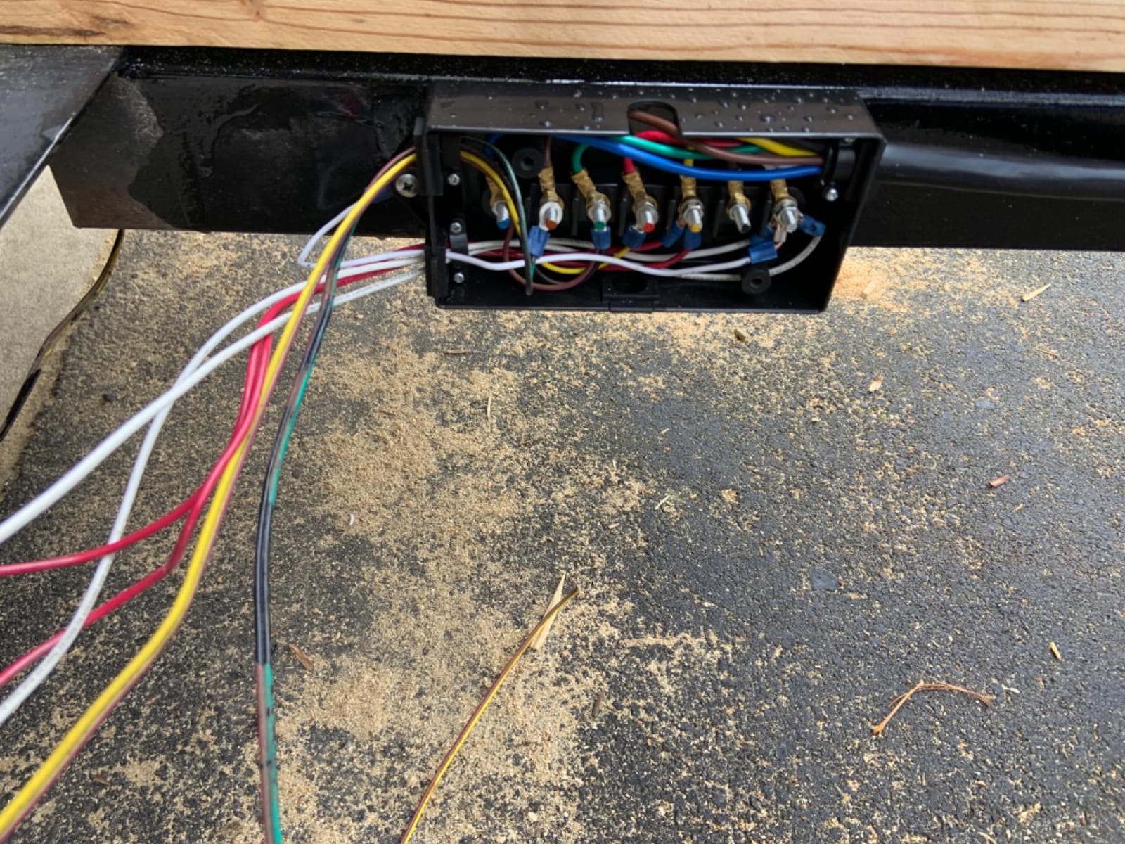 Nilight Heavy Duty 7 Way Inline Trailer Plug with 7 Gang Junction Box customer photo 2