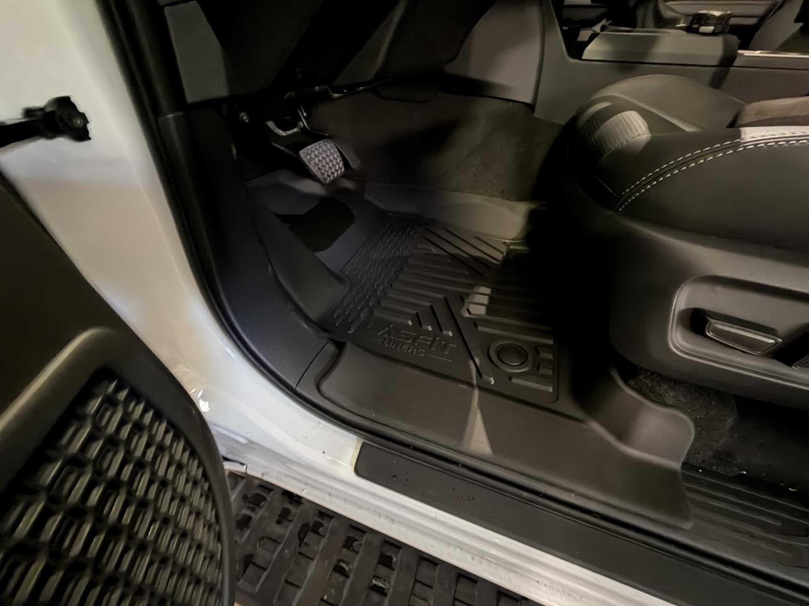 LASFIT Floor Mats for Toyota Tacoma 2024 2025 2026 Double Cab Auto Tran Gas customer photo 2