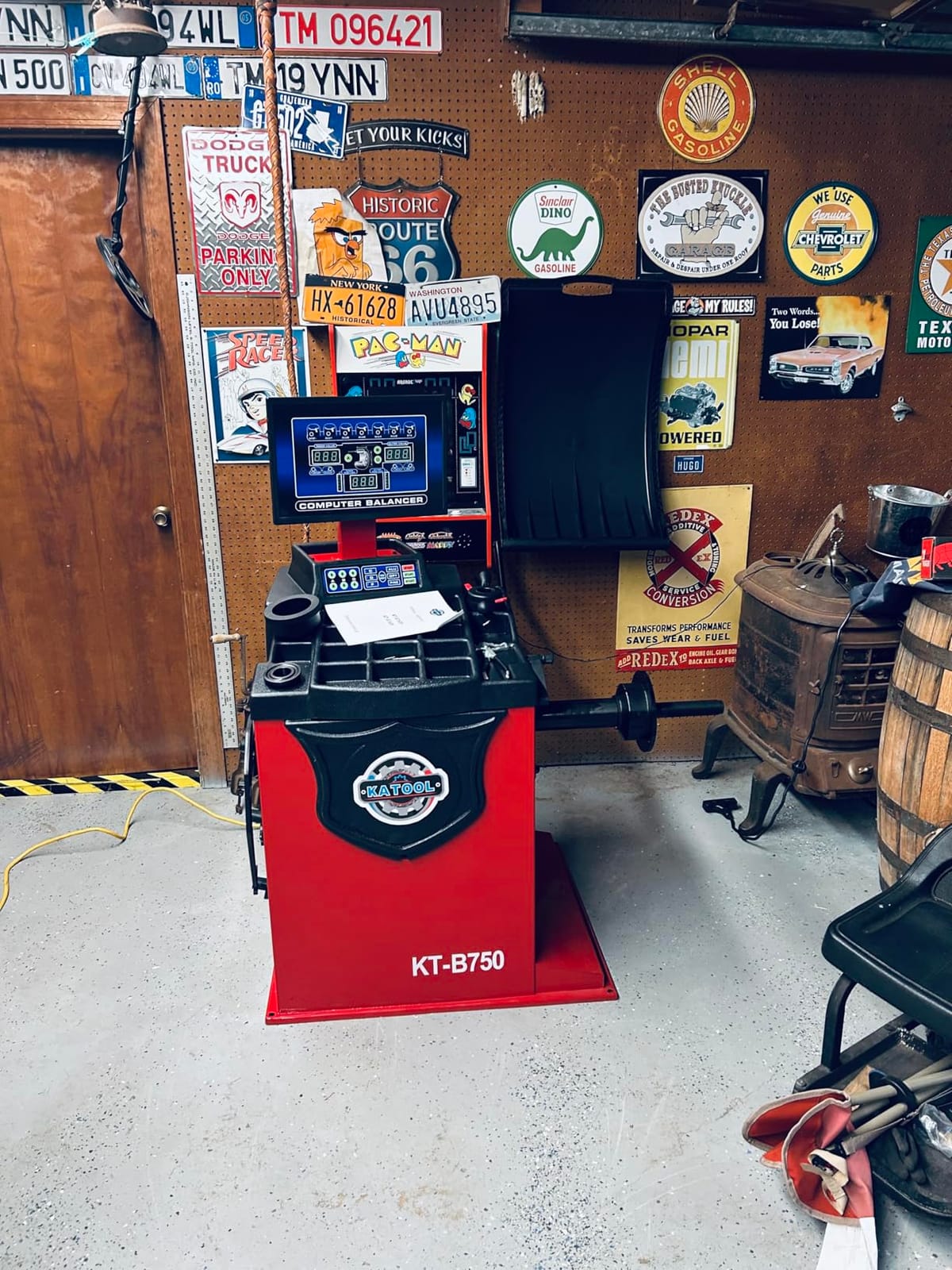 KATOOL KT-T835 Tire Changer Machine 2.0HP Bead Blaster and KT-B750 Wheel Balancer Machine Automatic Measurement Ruler Laser Guide Tire Repair Wheel Changers Combo customer photo 1