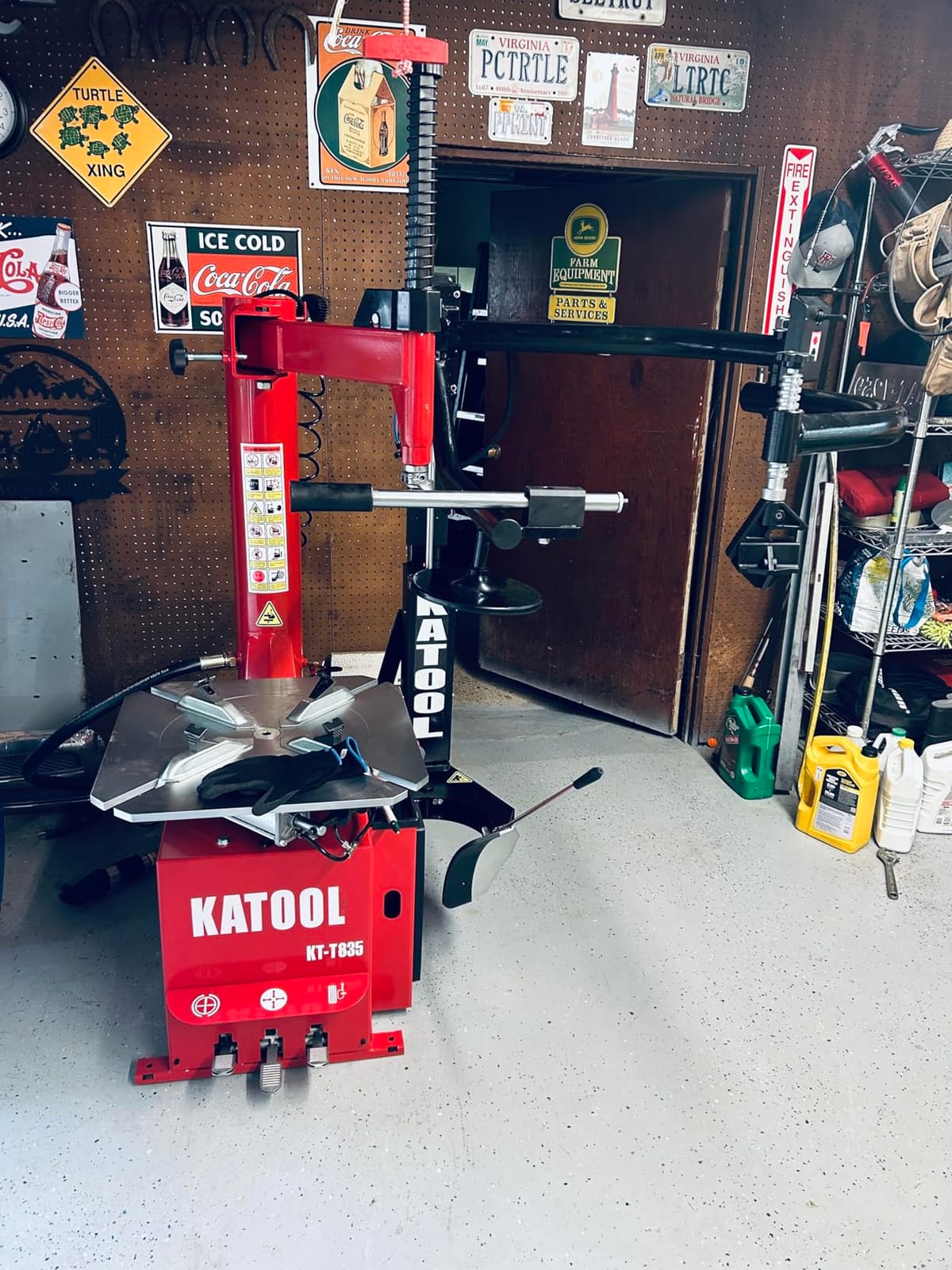 KATOOL KT-T835 Tire Changer Machine 2.0HP Bead Blaster and KT-B750 Wheel Balancer Machine Automatic Measurement Ruler Laser Guide Tire Repair Wheel Changers Combo customer photo 2