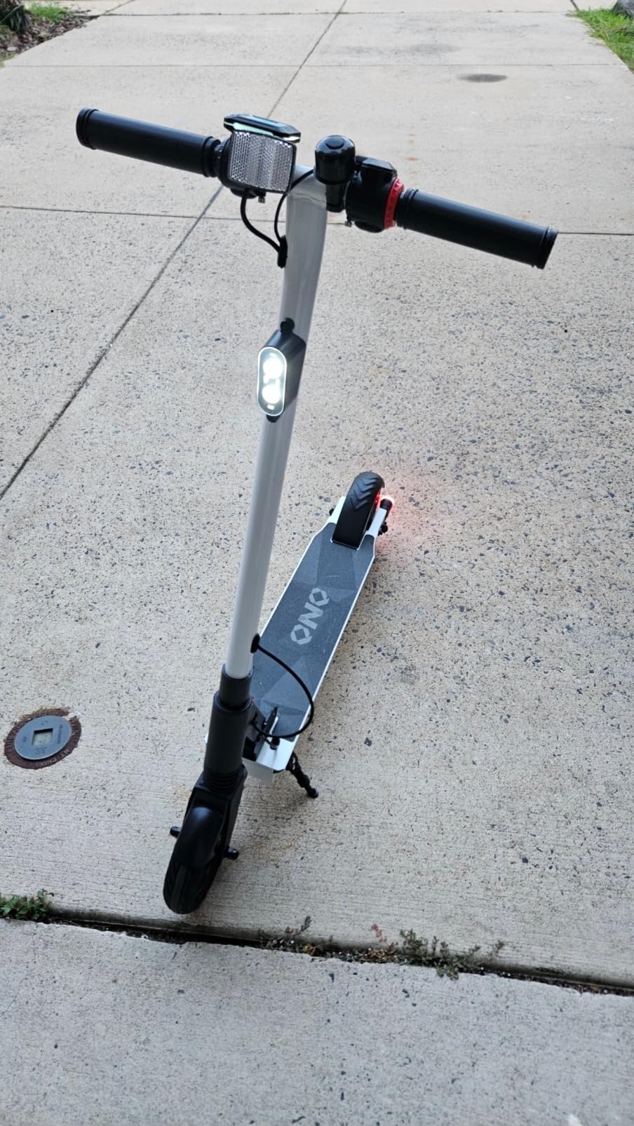 QnQ Electric Scooter 500W Peak Motor, 12 Miles Range & 15 MPH, 8
