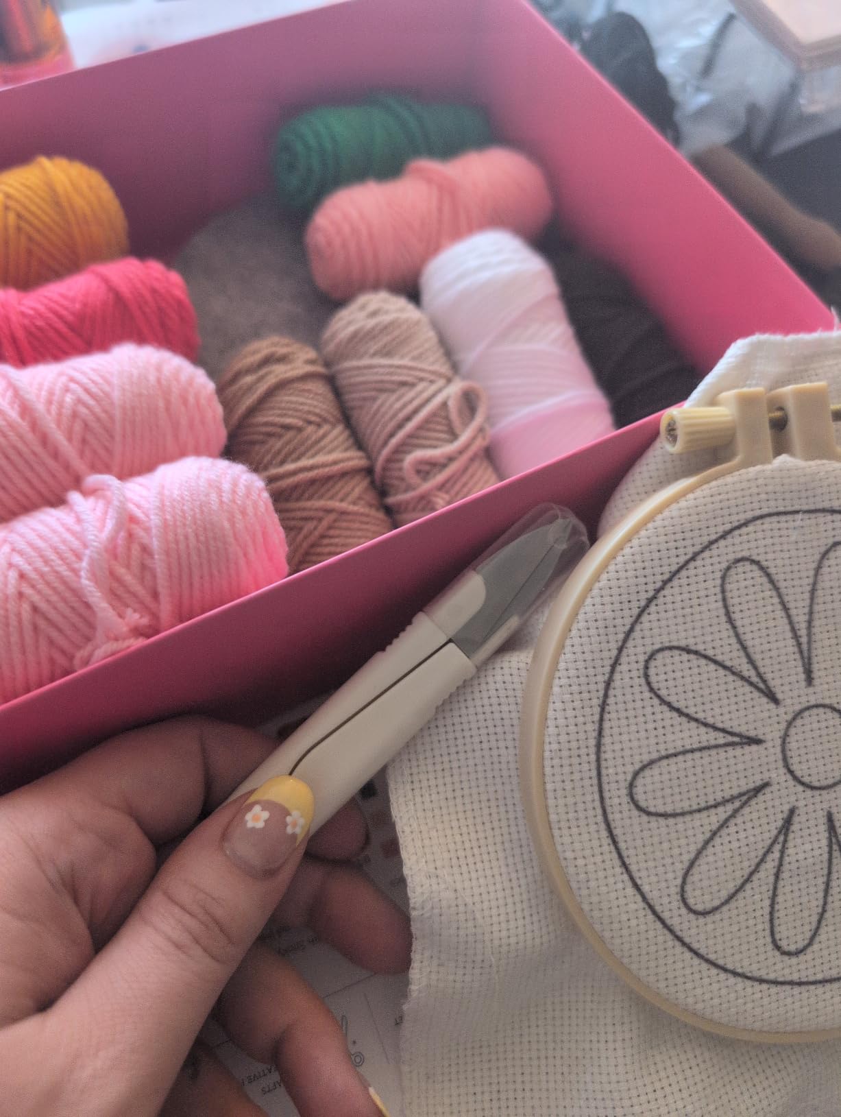 yuegool 6PCS Punch Needle Coaster Kit,Easy DIY Embroidery Set for Beginners, Kids & Adults with Patterns, Tools, Yarns, Hoop, Instructions & Coaster Holder customer photo 2