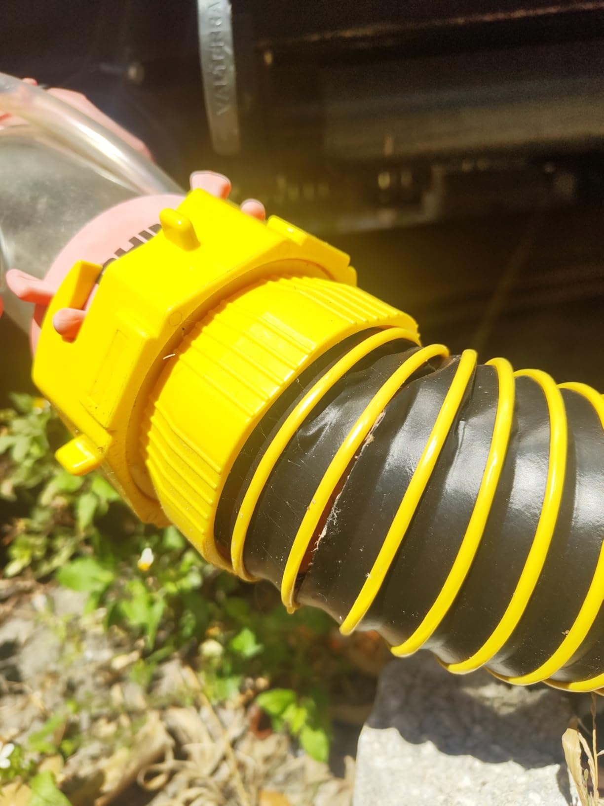 20 FT RV Sewer Hose Kit Heavy-Duty Sun-Resistant Leak-Proof with 90 Degree Clear View Sewer Adapter Storage Cap customer photo 1